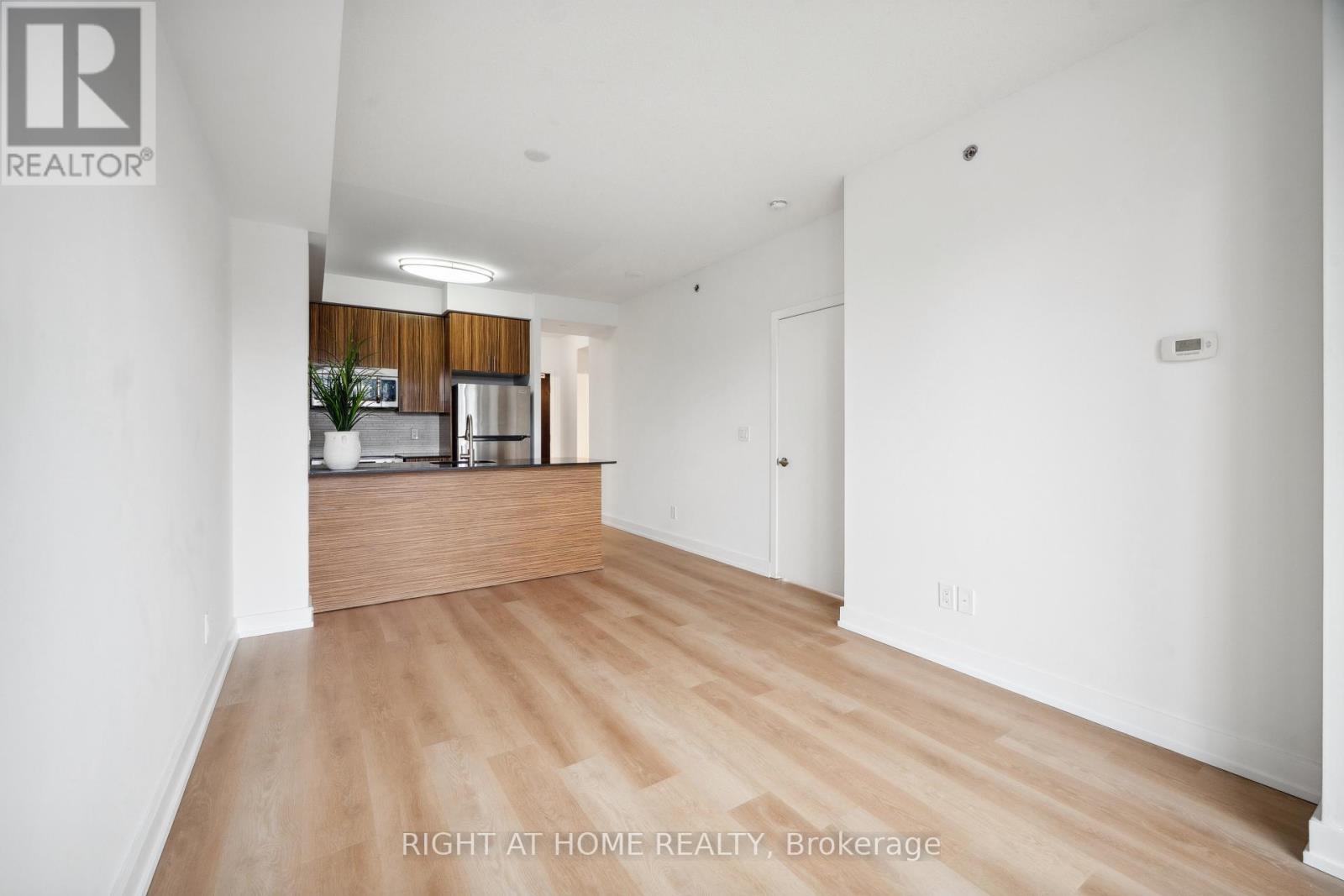 1005 - 225 Sackville Street, Toronto, Ontario  M5A 0B9 - Photo 5 - C12211381
