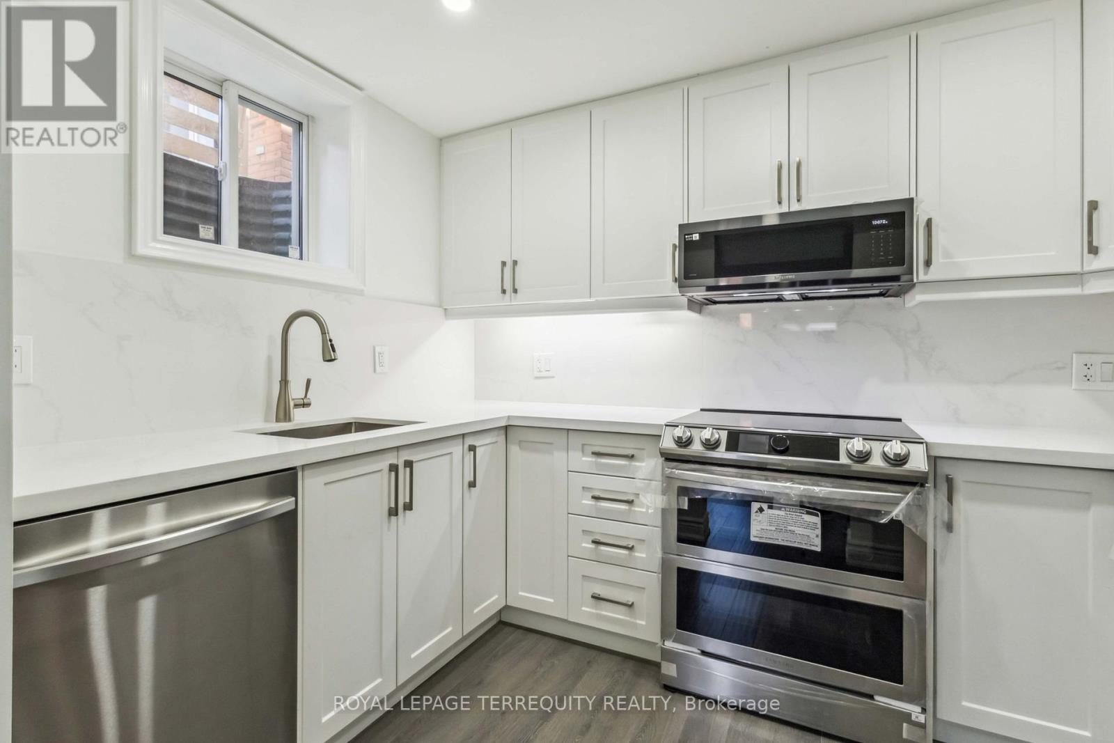 Bsmt - 1284 Dartmoor Street, Oshawa, Ontario  L1K 2M7 - Photo 2 - E12211379