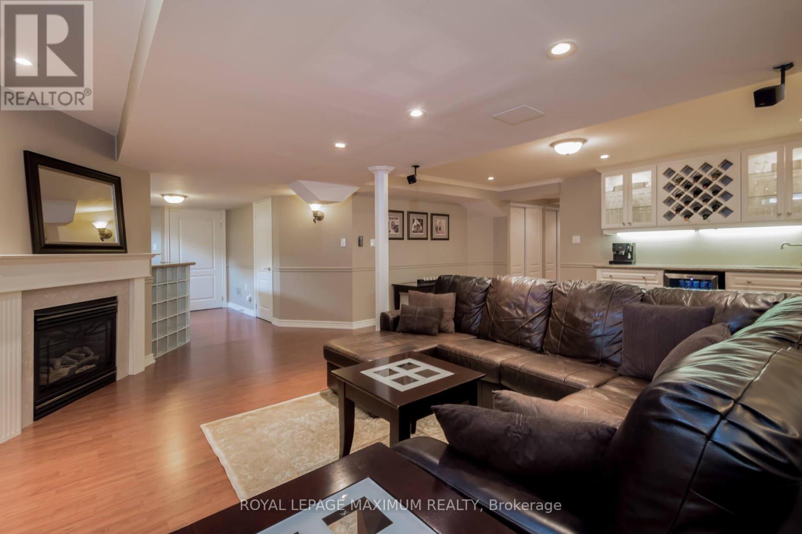 16 Saint Clare Boulevard, Vaughan, Ontario  L4H 2A2 - Photo 21 - N12211373
