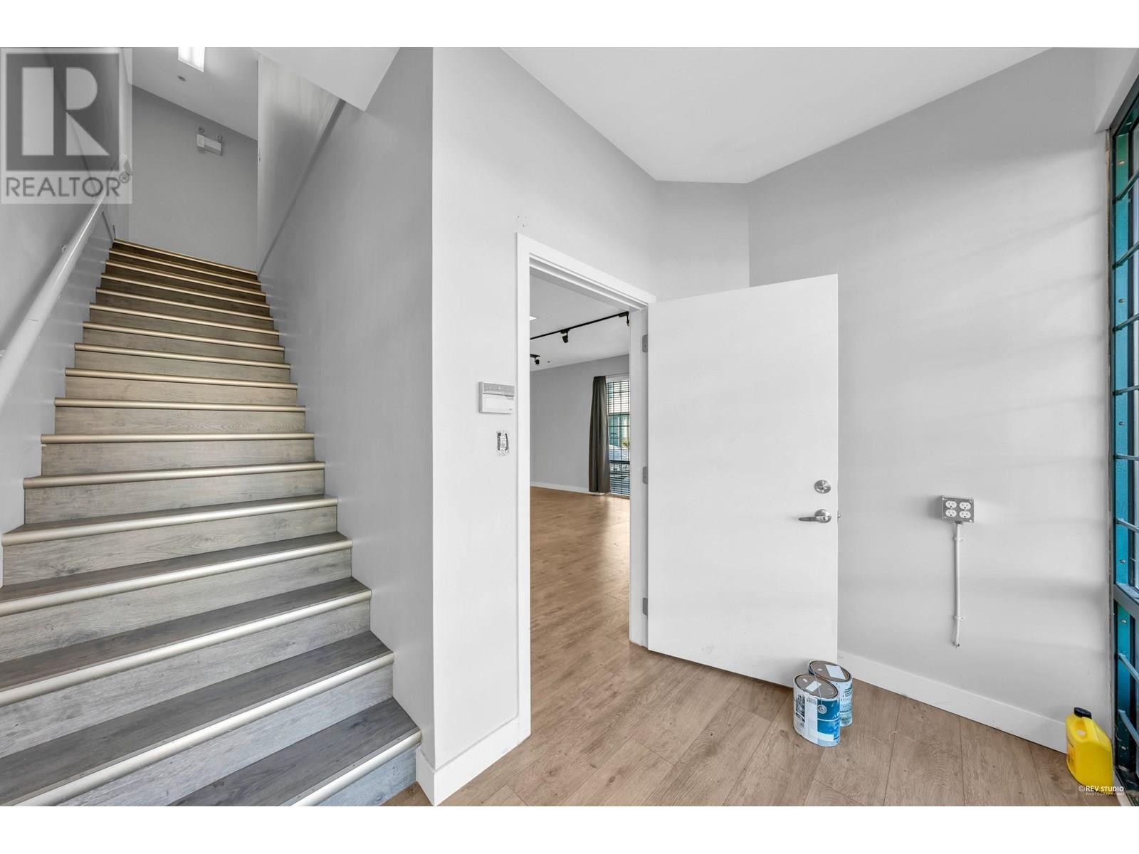 117 1083 E Kent Avenue North, Vancouver, British Columbia  V5X 4V9 - Photo 3 - C8069848