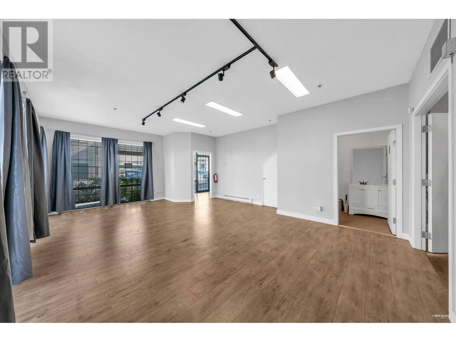 117 1083 E Kent Avenue North, Vancouver, British Columbia  V5X 4V9 - Photo 5 - C8069848