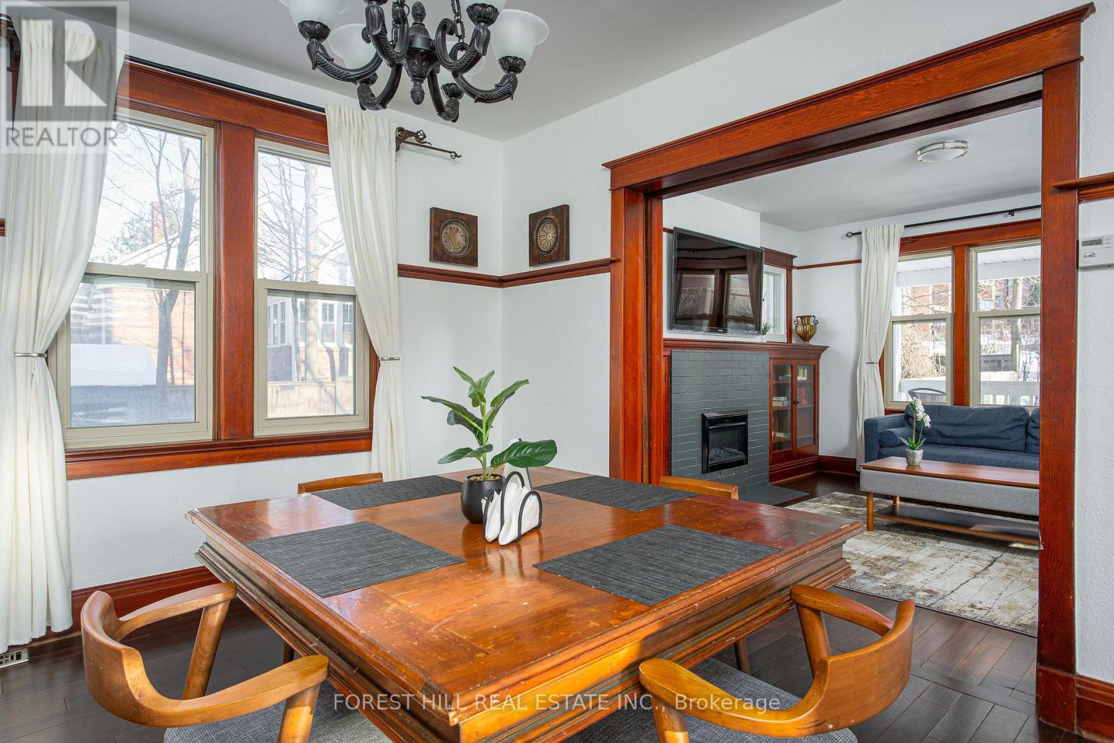 24 Penetang Street, Barrie, Ontario  L4M 1V6 - Photo 10 - S12211372