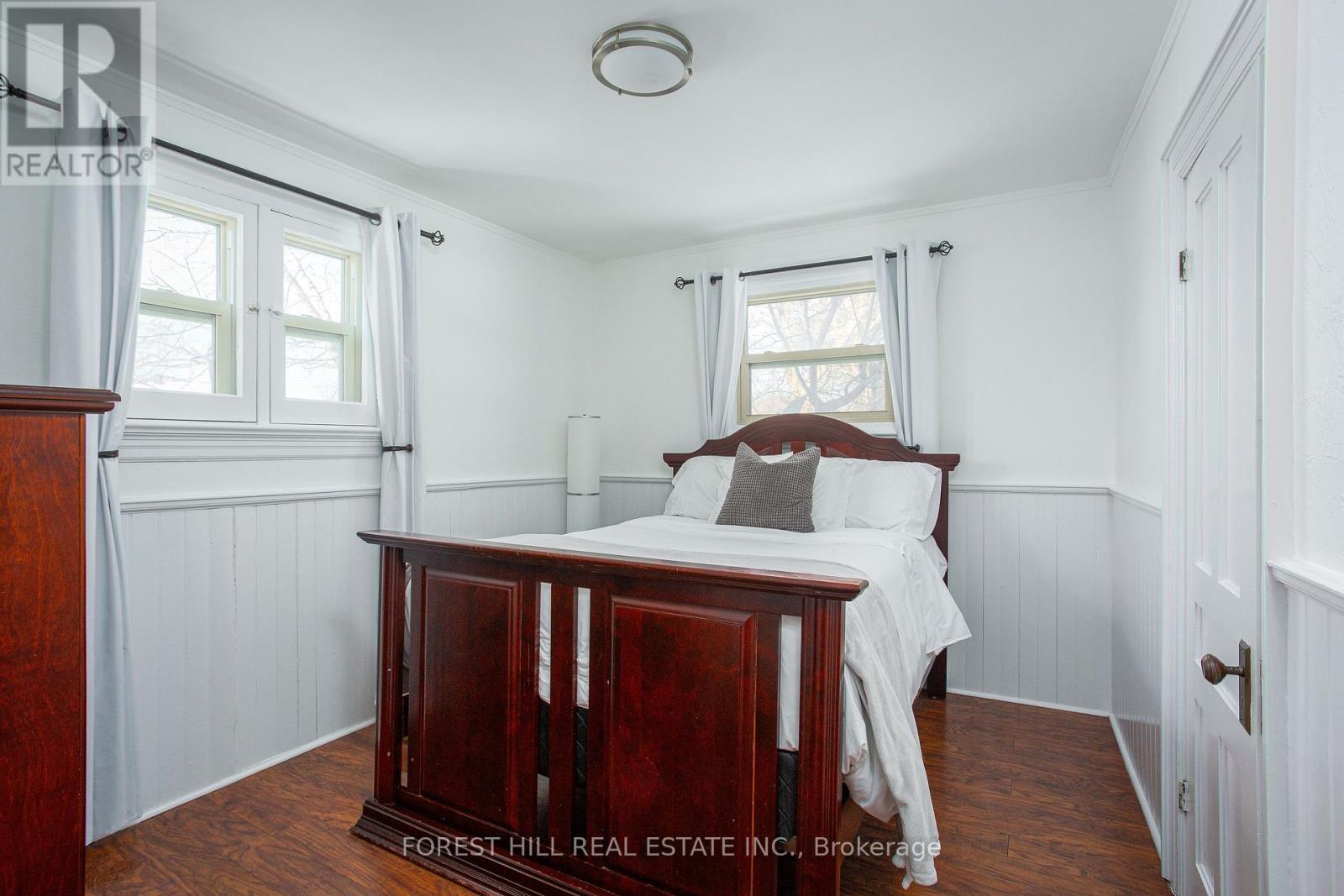 24 Penetang Street, Barrie, Ontario  L4M 1V6 - Photo 19 - S12211372