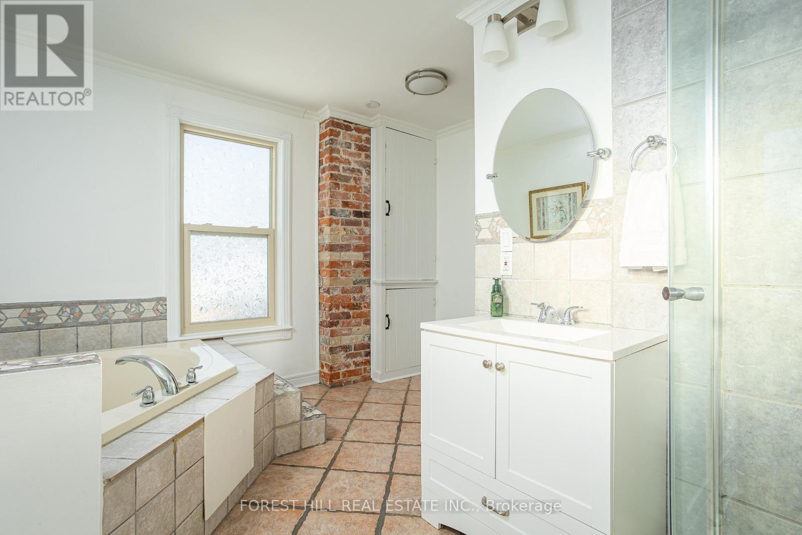 24 Penetang Street, Barrie, Ontario  L4M 1V6 - Photo 22 - S12211372