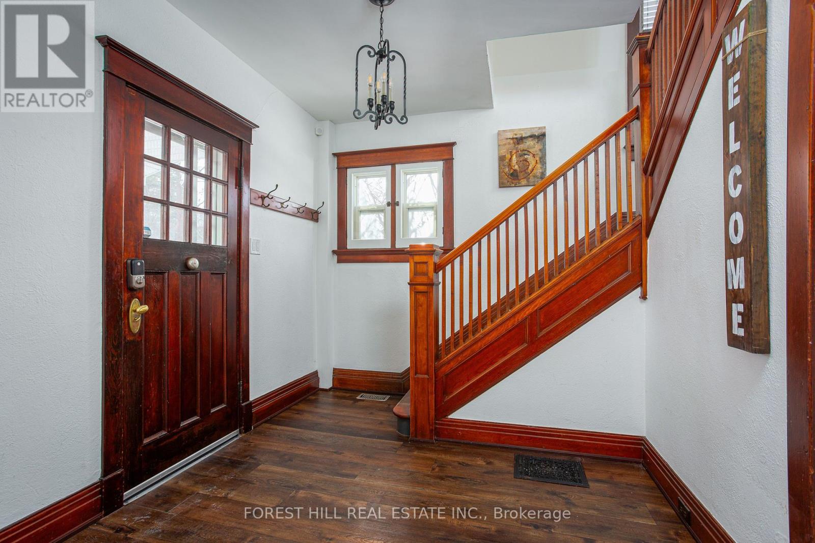 24 Penetang Street, Barrie, Ontario  L4M 1V6 - Photo 4 - S12211372