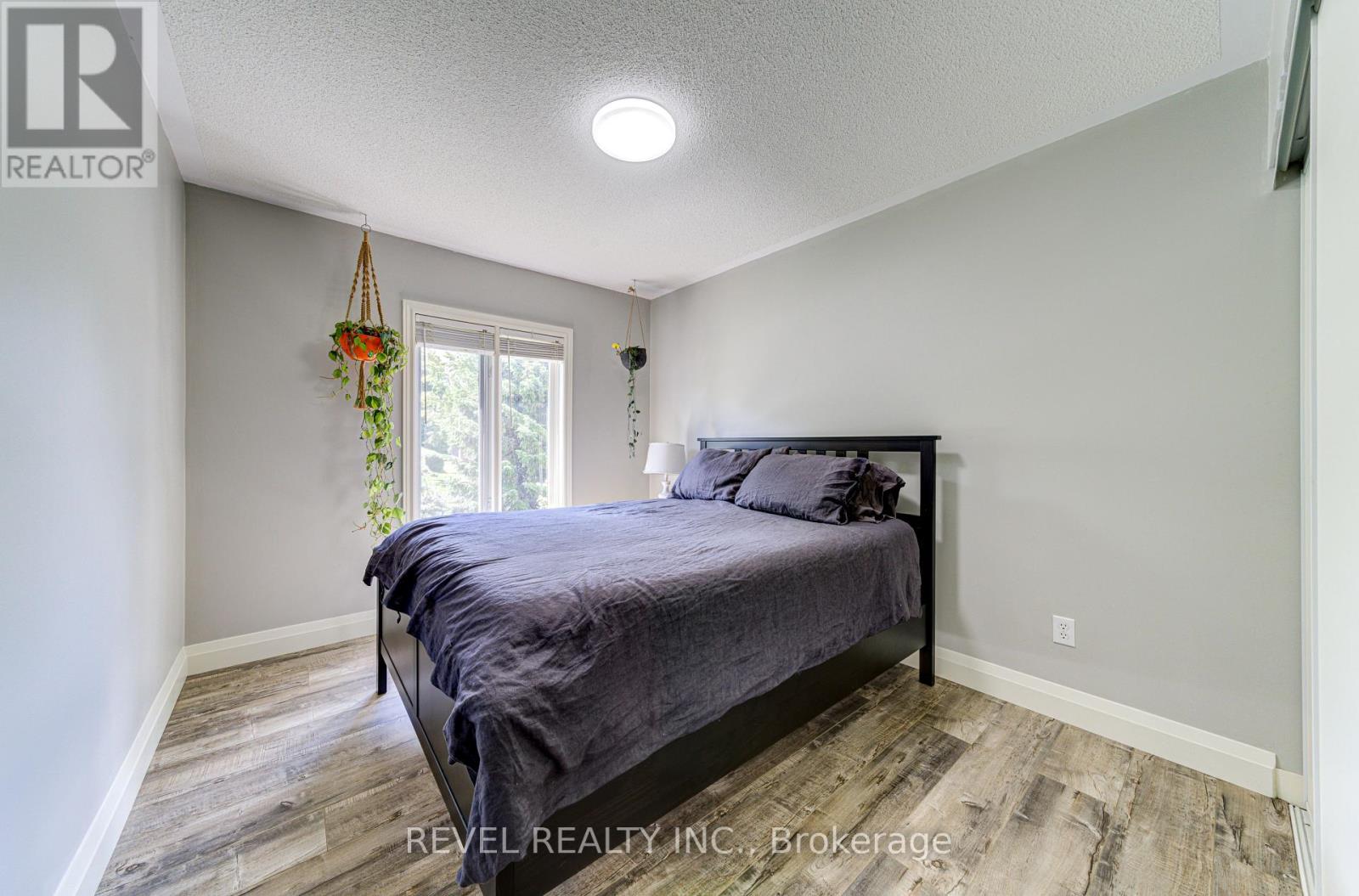 141 Wasaga Sands Drive E, Wasaga Beach, Ontario  L9Z 1H9 - Photo 22 - S12211374