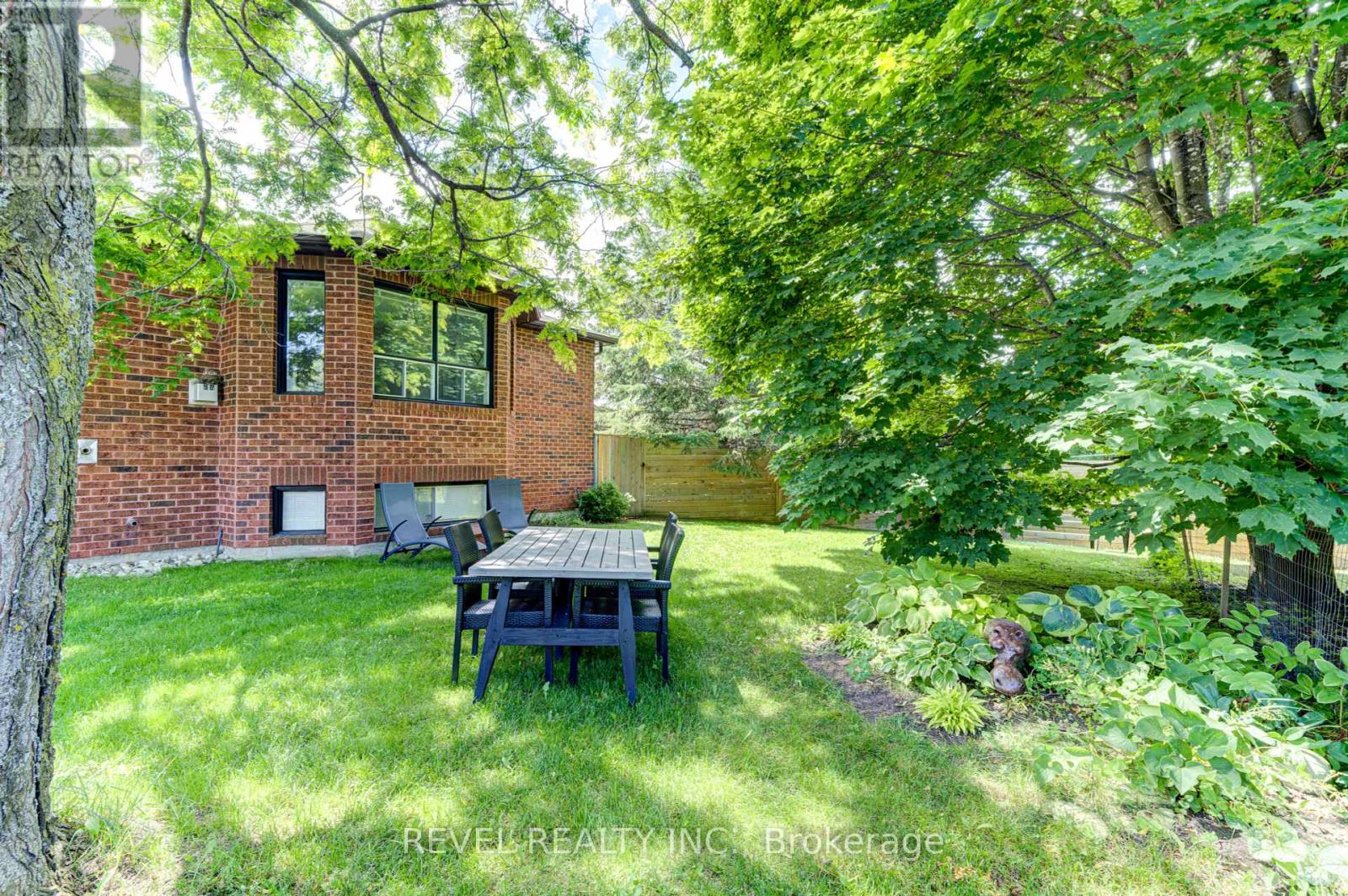 141 Wasaga Sands Drive E, Wasaga Beach, Ontario  L9Z 1H9 - Photo 42 - S12211374