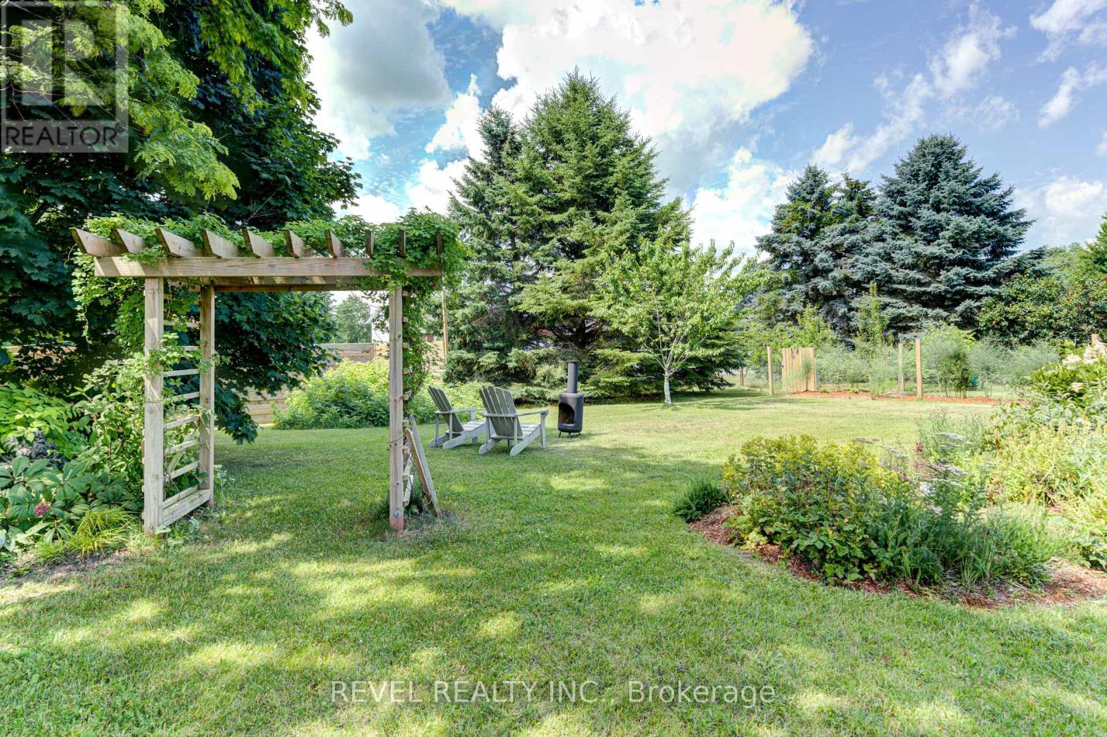 141 Wasaga Sands Drive E, Wasaga Beach, Ontario  L9Z 1H9 - Photo 43 - S12211374