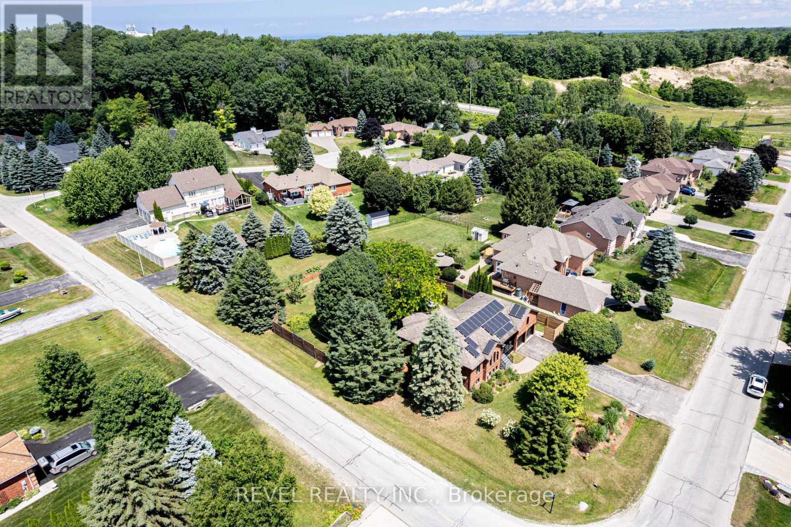 141 Wasaga Sands Drive E, Wasaga Beach, Ontario  L9Z 1H9 - Photo 47 - S12211374