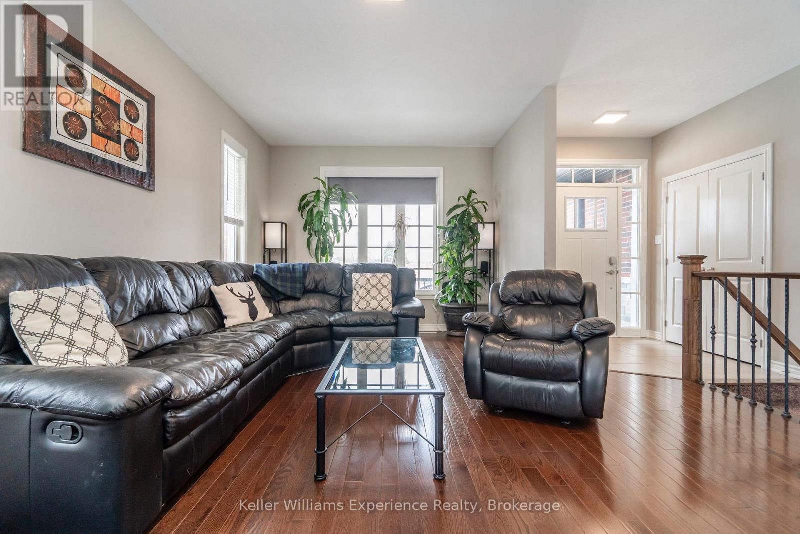 939 Stollar Place, Midland, Ontario  L4R 0A6 - Photo 5 - S12081236