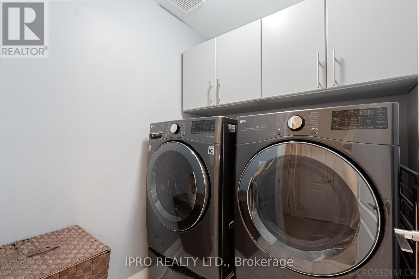 3814 Ridgepoint Way, Mississauga, Ontario  L5N 7T7 - Photo 24 - W12211365
