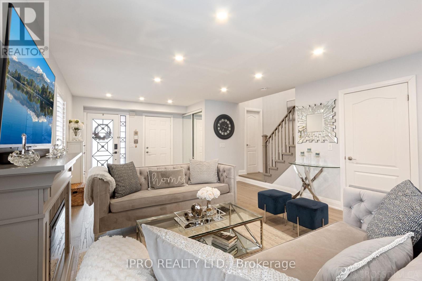 3814 Ridgepoint Way, Mississauga, Ontario  L5N 7T7 - Photo 8 - W12211365