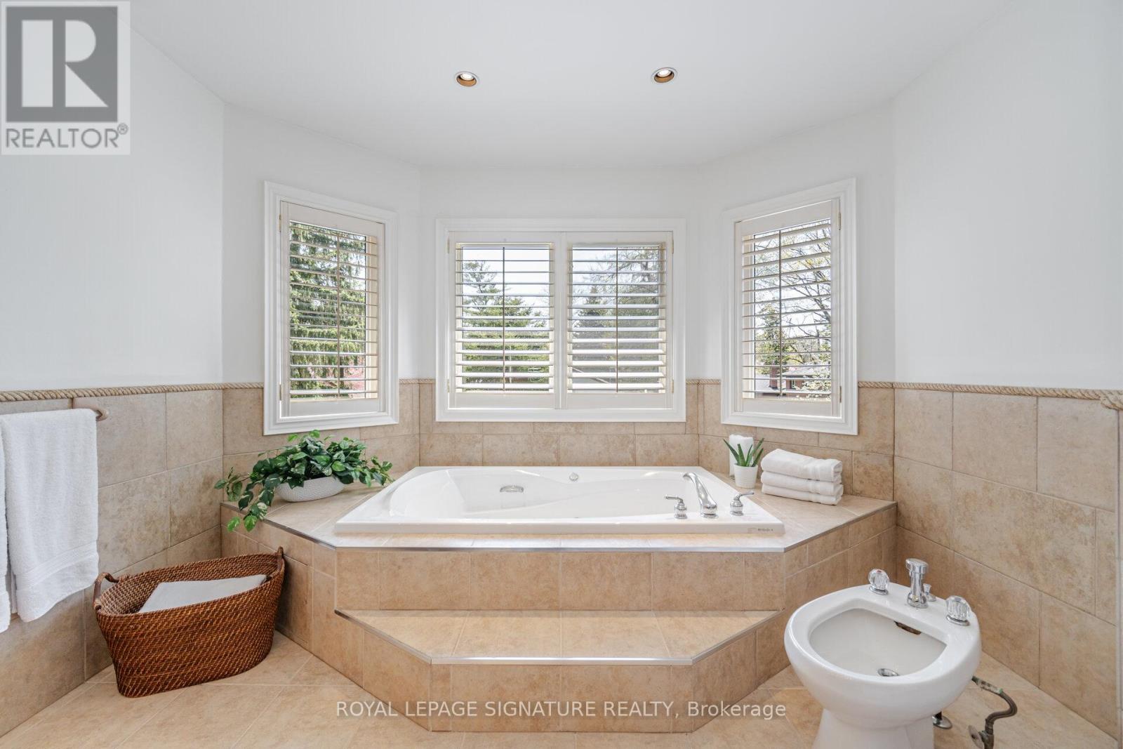 1600 Kenmuir Avenue, Mississauga, Ontario  L5G 4B5 - Photo 19 - W12211371