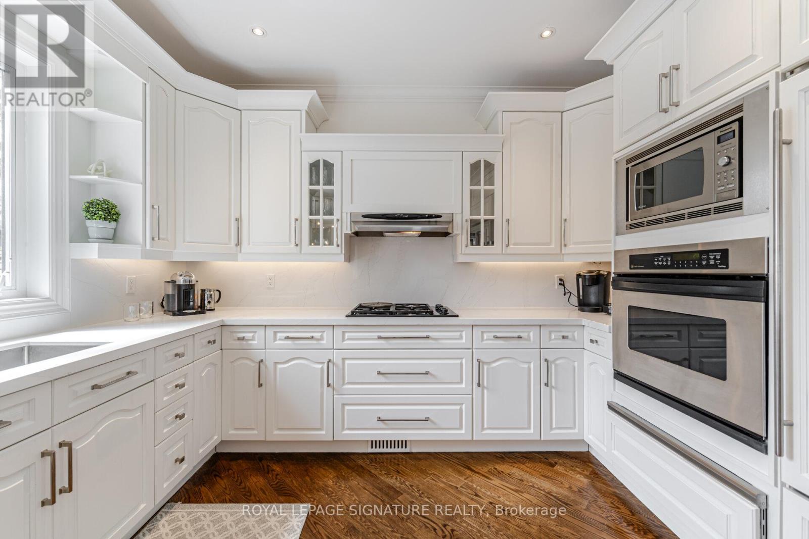 1600 Kenmuir Avenue, Mississauga, Ontario  L5G 4B5 - Photo 5 - W12211371