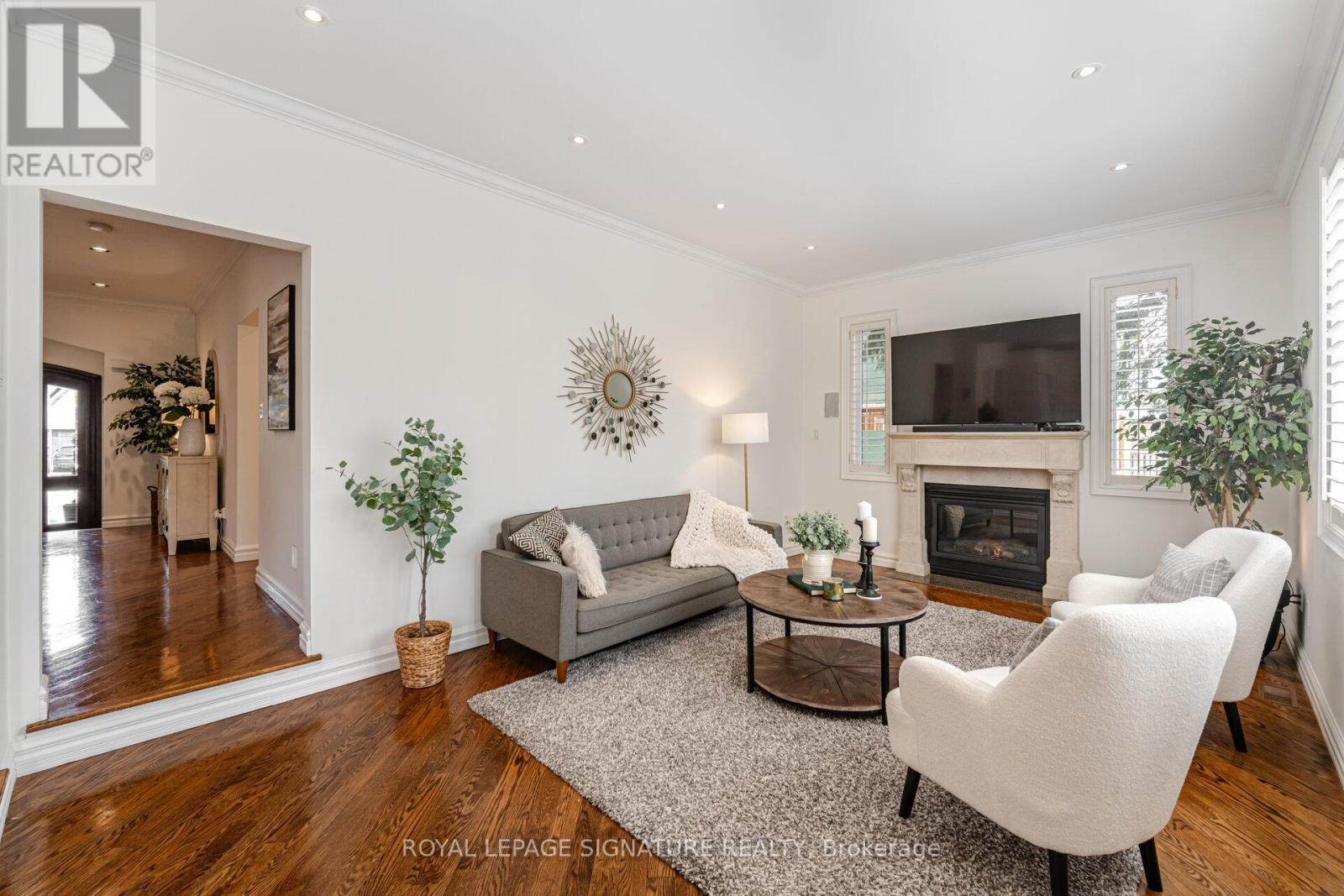 1600 Kenmuir Avenue, Mississauga, Ontario  L5G 4B5 - Photo 9 - W12211371