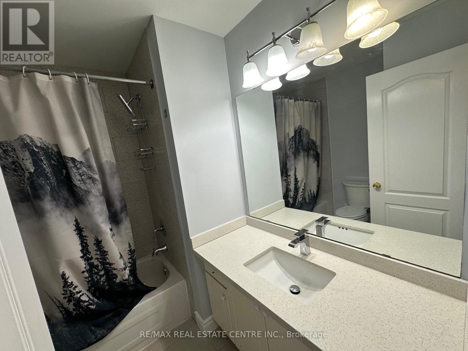 Upper - 3178 Oakview Road, Mississauga, Ontario  L5N 7N9 - Photo 25 - W12186687