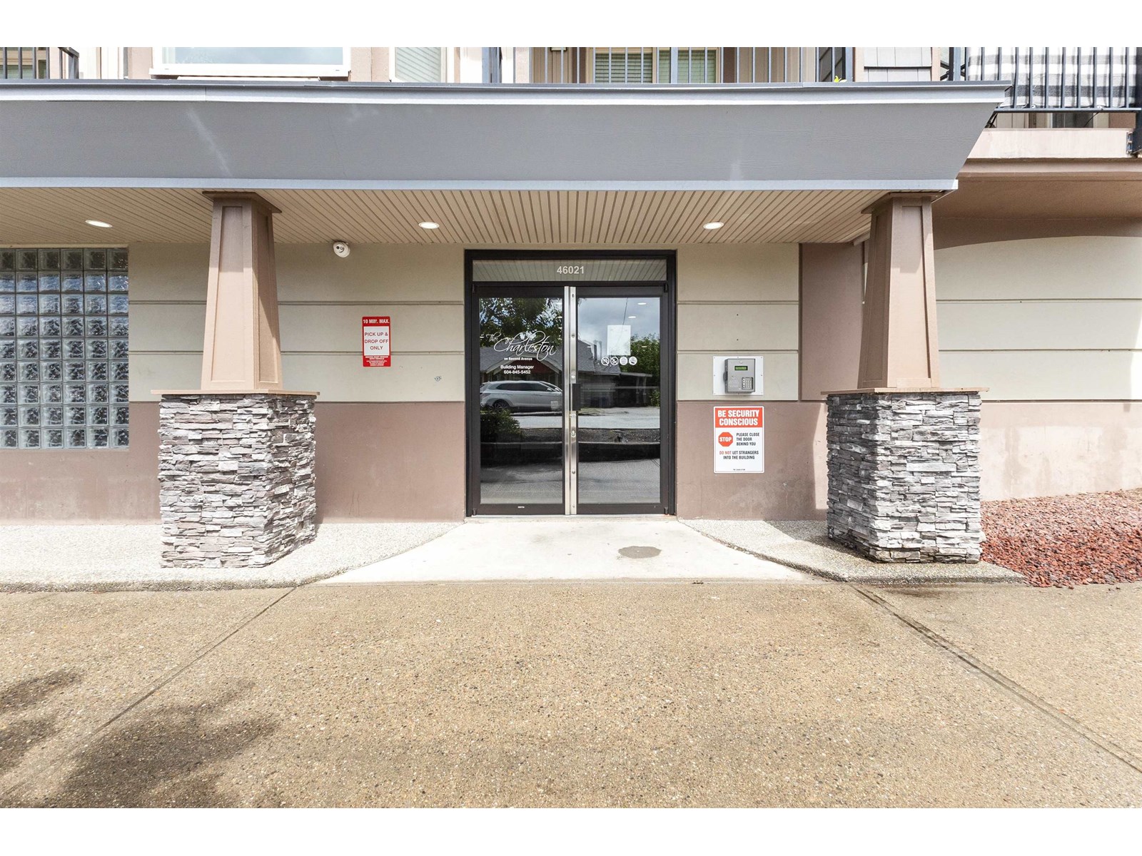 304 46021 Second Avenue, Chilliwack Downtown, Chilliwack, British Columbia  V2P 1S6 - Photo 4 - R3005423