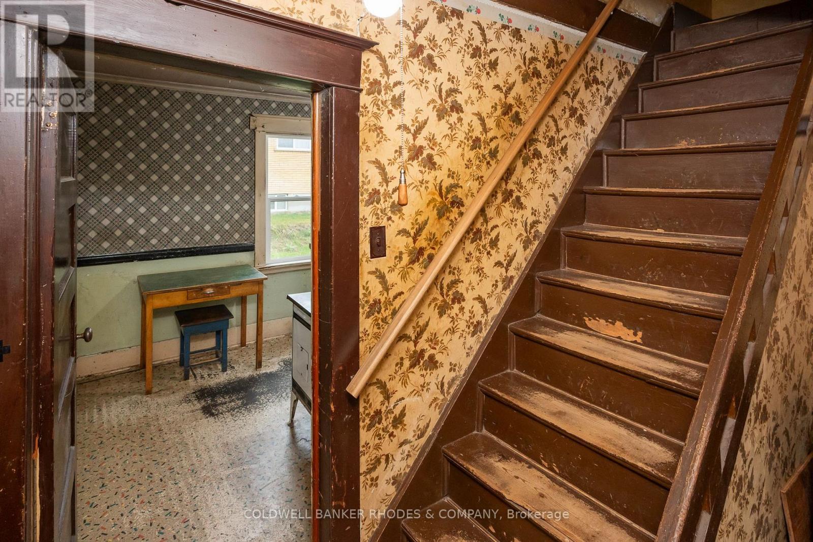73 Empress Avenue N, Thunder Bay, Ontario  P7A 6C2 - Photo 23 - X12211403