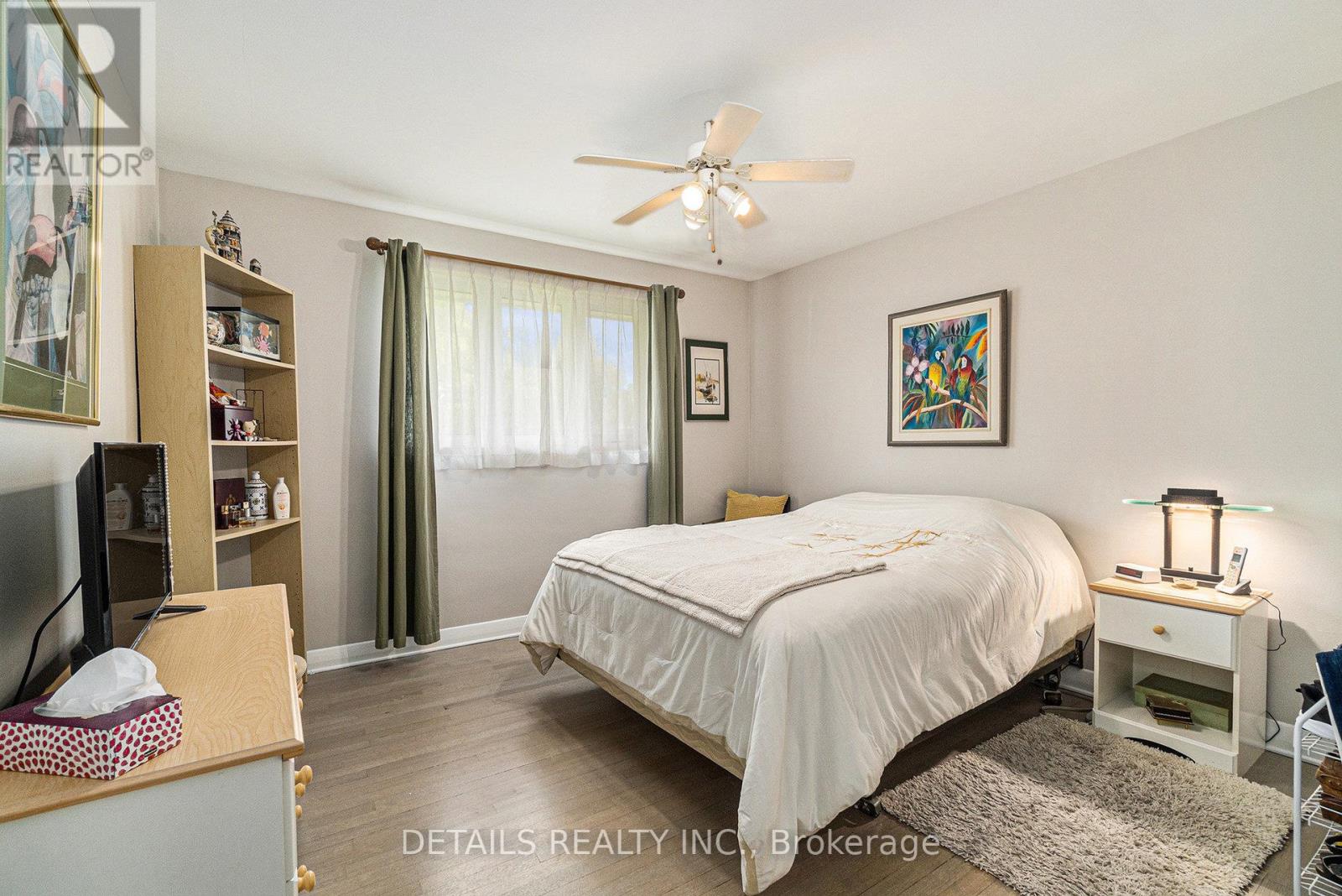 39 Roundhay Drive, Ottawa, Ontario  K2G 1B6 - Photo 11 - X12211415