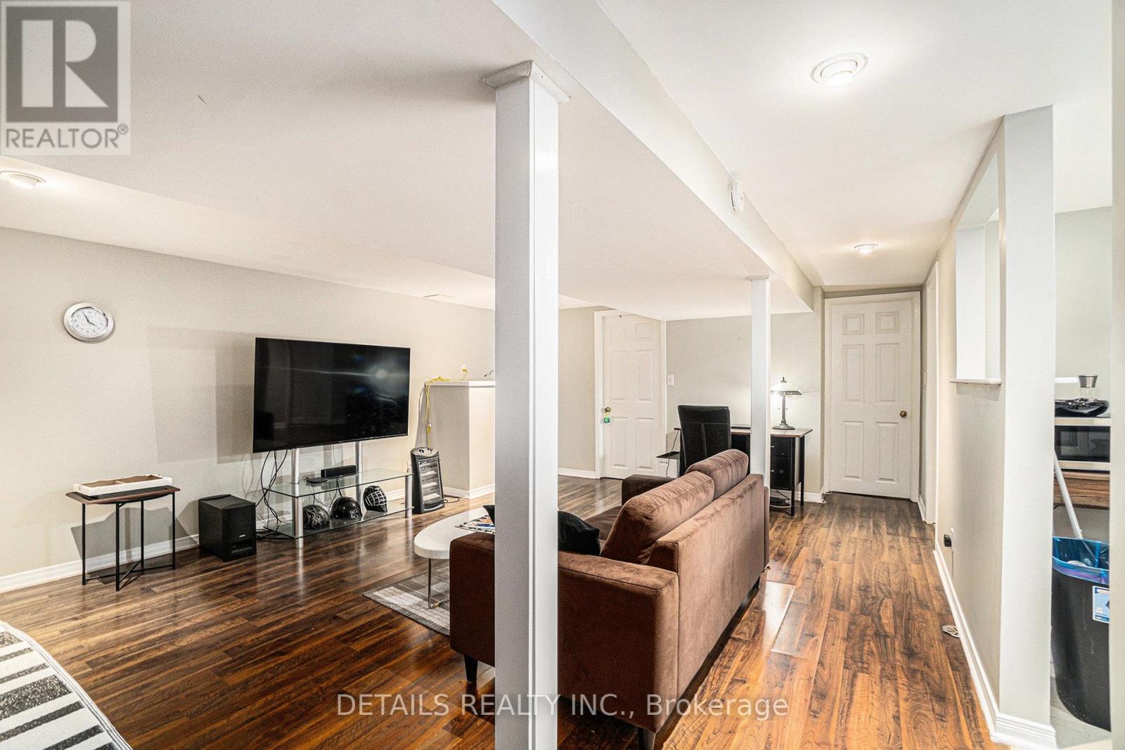 39 Roundhay Drive, Ottawa, Ontario  K2G 1B6 - Photo 15 - X12211415