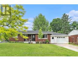 39 ROUNDHAY DRIVE, Ottawa, Ontario