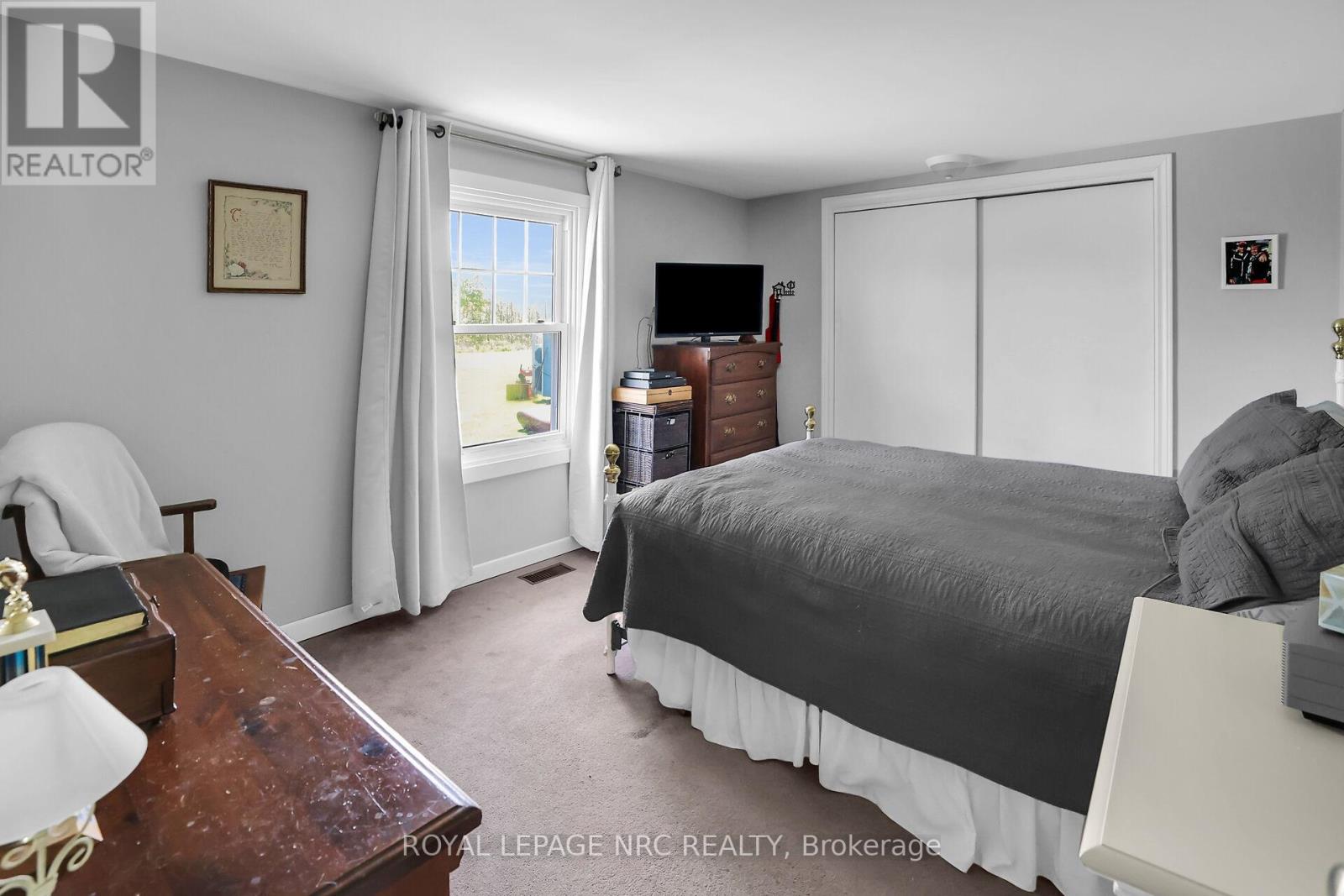 410 Cairns Crescent, Fort Erie, Ontario  L2A 5M4 - Photo 18 - X12211413