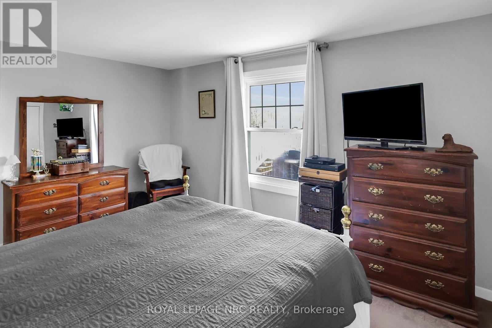 410 Cairns Crescent, Fort Erie, Ontario  L2A 5M4 - Photo 19 - X12211413