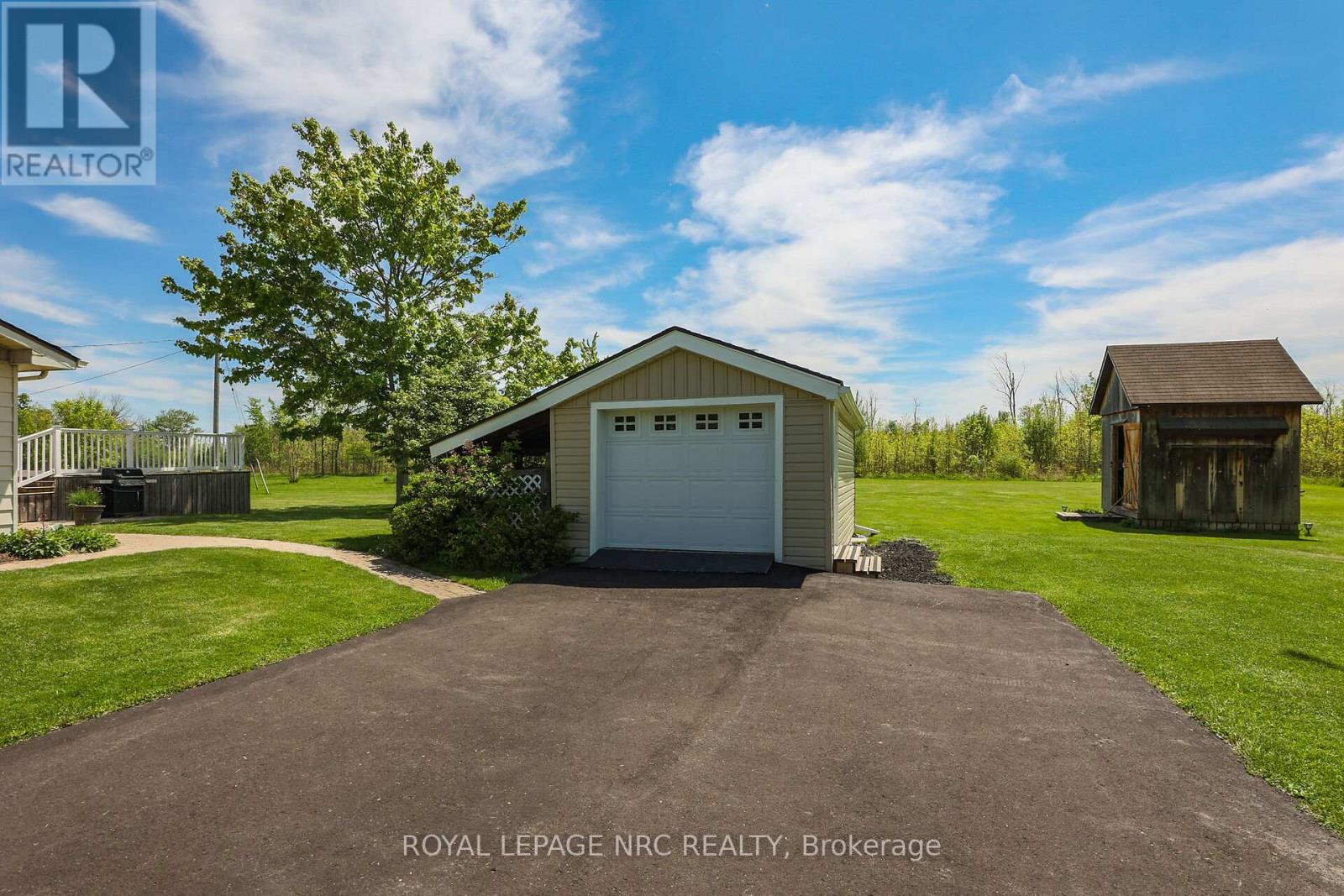 410 Cairns Crescent, Fort Erie, Ontario  L2A 5M4 - Photo 26 - X12211413