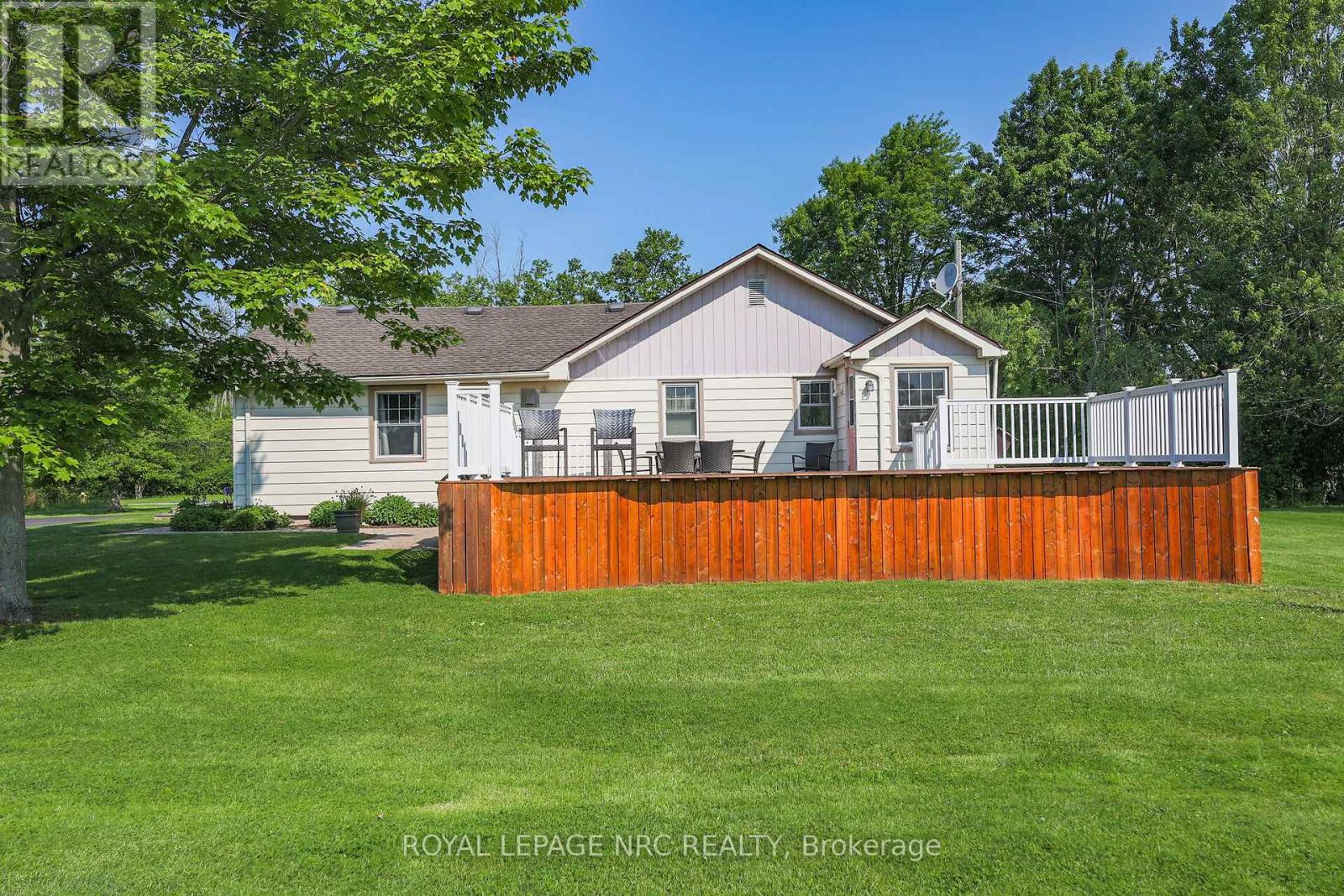 410 Cairns Crescent, Fort Erie, Ontario  L2A 5M4 - Photo 29 - X12211413