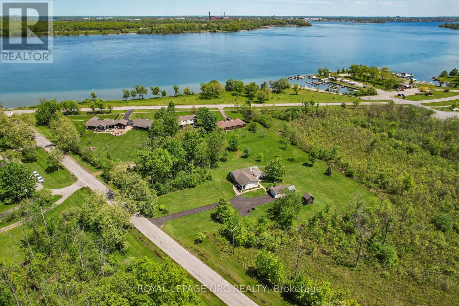 410 Cairns Crescent, Fort Erie, Ontario  L2A 5M4 - Photo 35 - X12211413