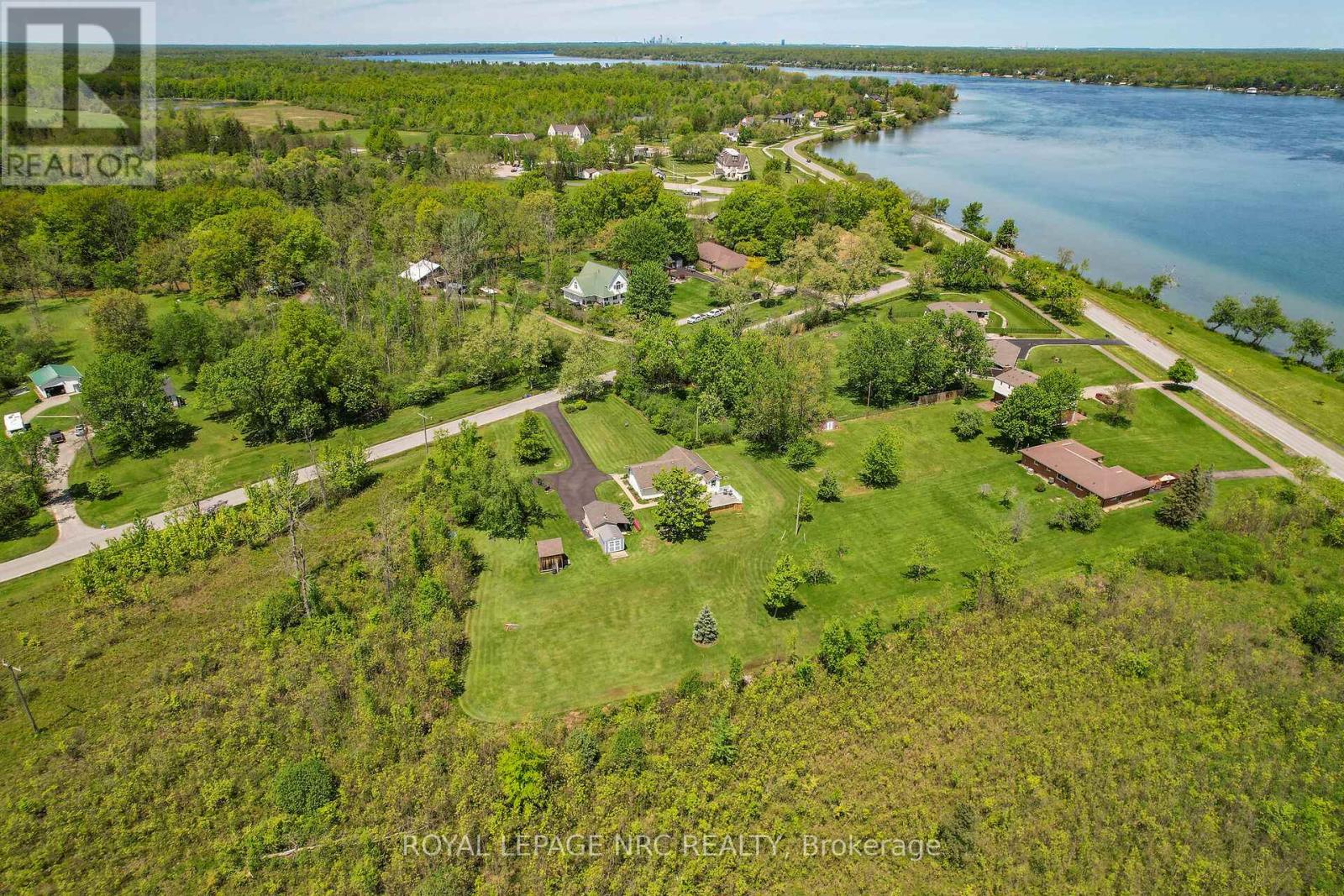 410 Cairns Crescent, Fort Erie, Ontario  L2A 5M4 - Photo 38 - X12211413