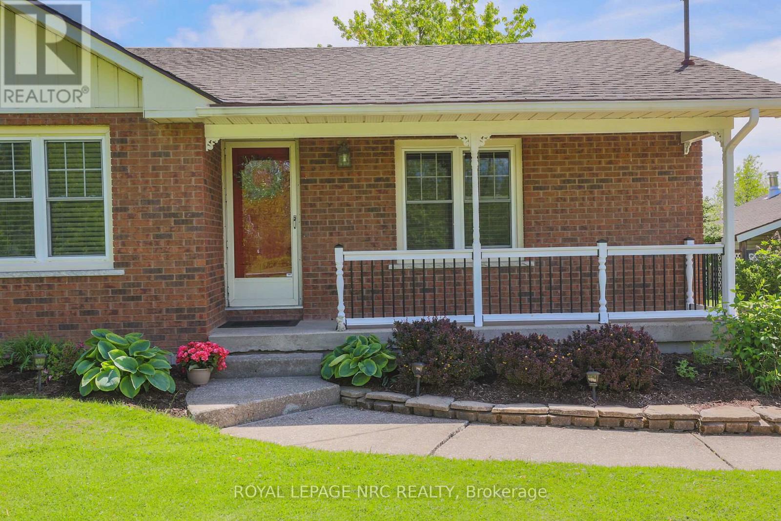 410 Cairns Crescent, Fort Erie, Ontario  L2A 5M4 - Photo 46 - X12211413