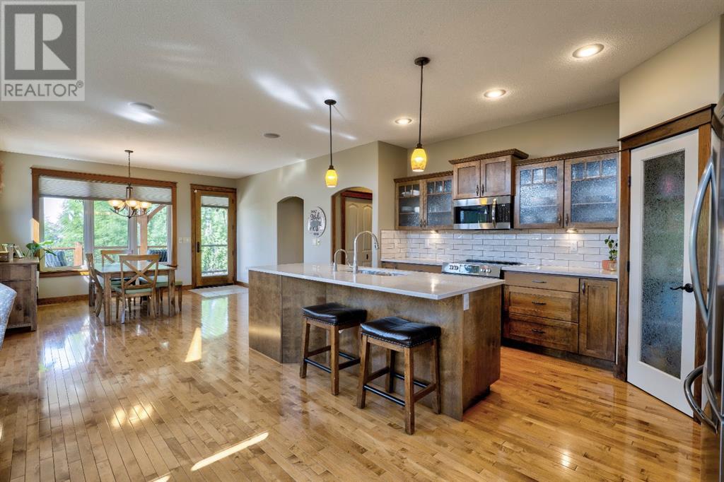 27 Vath Place, Red Deer, Alberta  T4R 0G2 - Photo 3 - A2228797