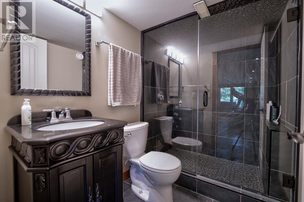 27 Vath Place, Red Deer, Alberta  T4R 0G2 - Photo 32 - A2228797