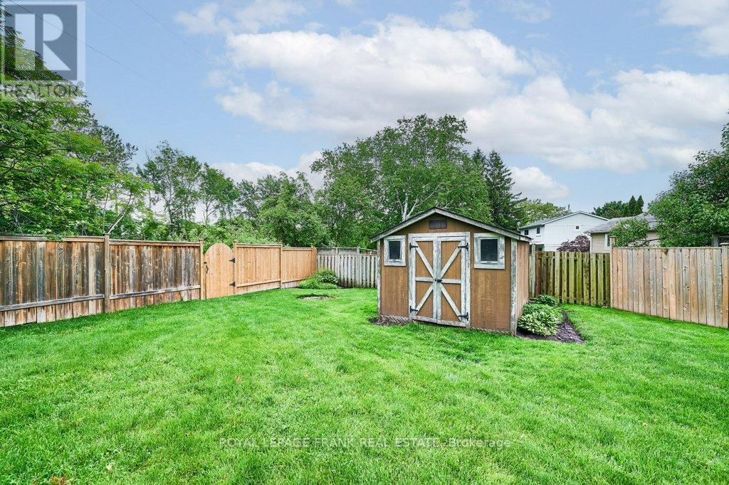 1269 Ludlow Court, Oshawa (Centennial), Ontario  L1G 7K5 - Photo 7 - E12202179