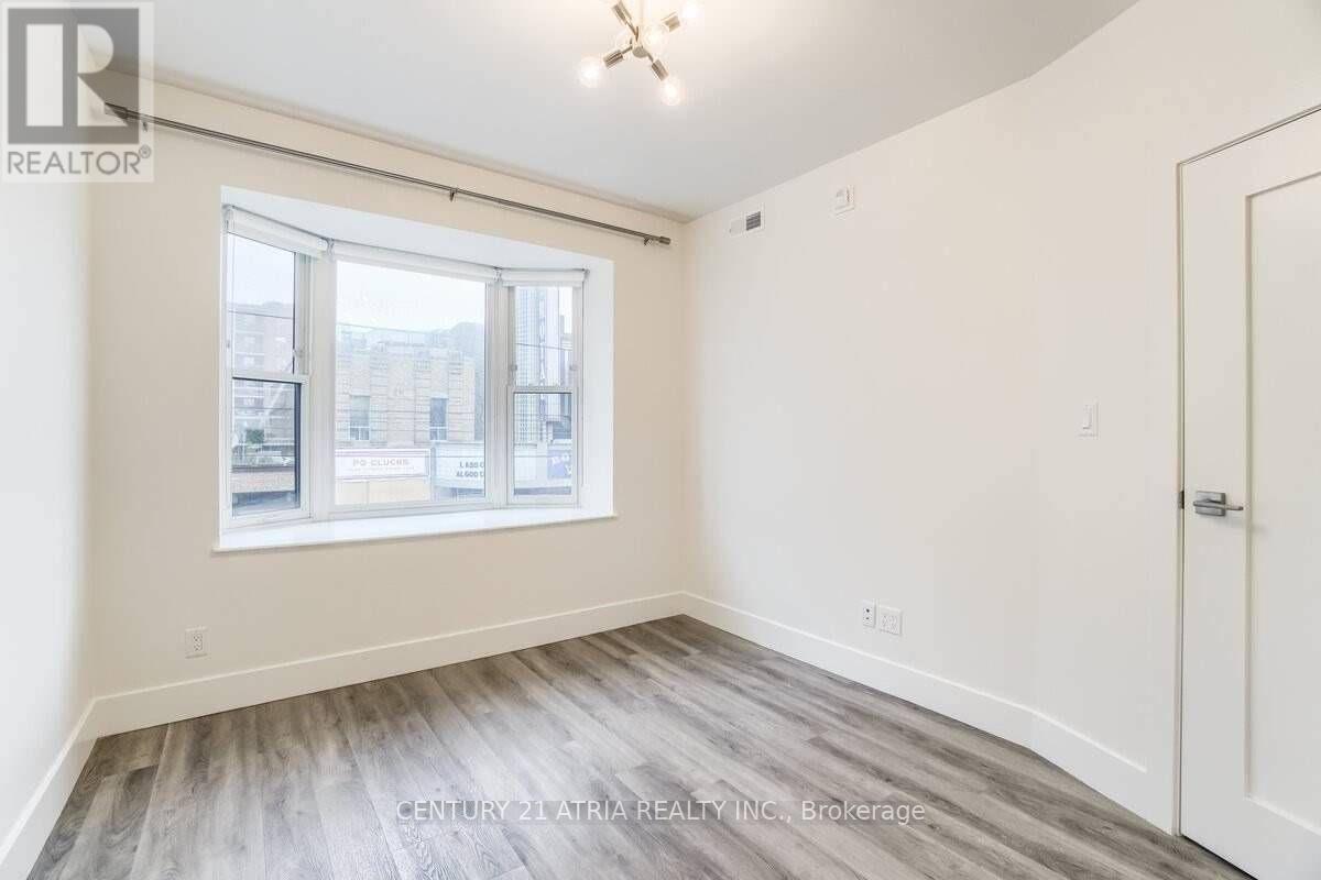 2 - 611 College Street, Toronto, Ontario  M6G 1C8 - Photo 17 - C12211399