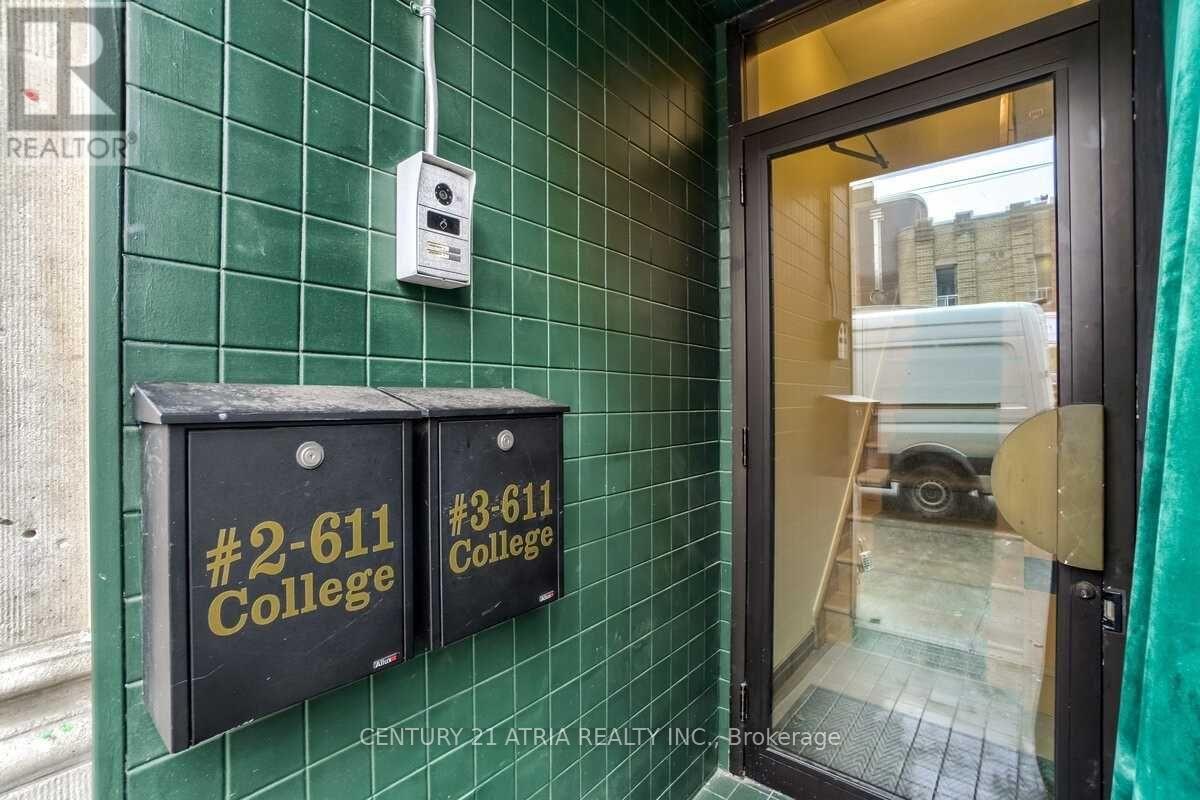 2 - 611 College Street, Toronto, Ontario  M6G 1C8 - Photo 2 - C12211399