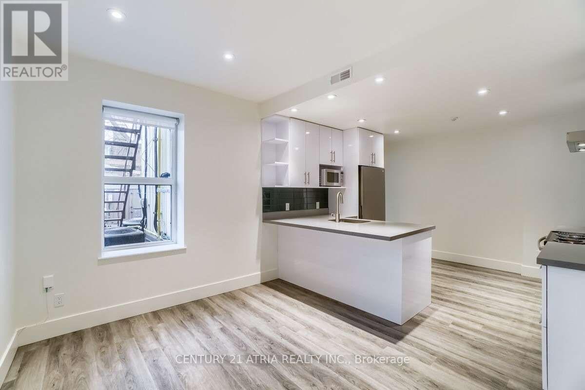 2 - 611 College Street, Toronto, Ontario  M6G 1C8 - Photo 6 - C12211399
