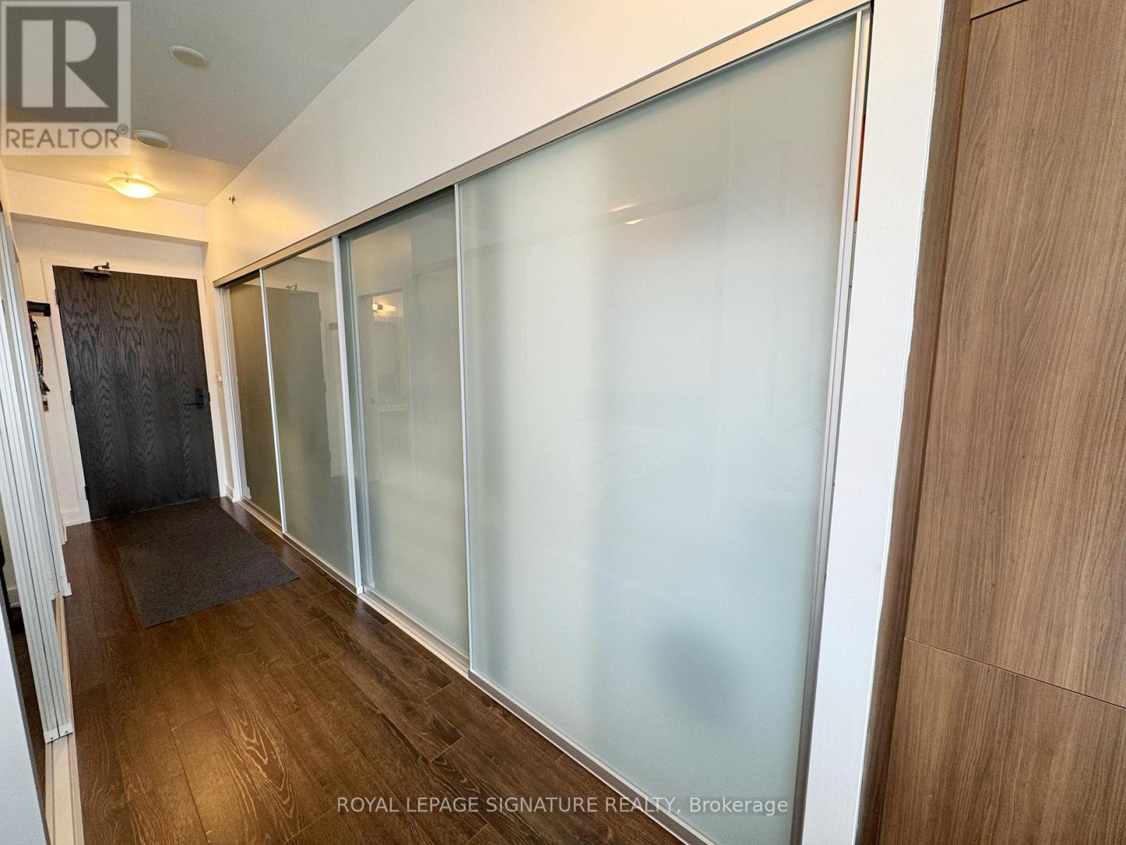 2709 - 426 University Avenue, Toronto, Ontario  M5G 1S9 - Photo 7 - C12211412