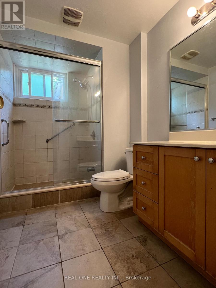 34 Shippigan Crescent, Toronto, Ontario  M2J 2G2 - Photo 14 - C12211420