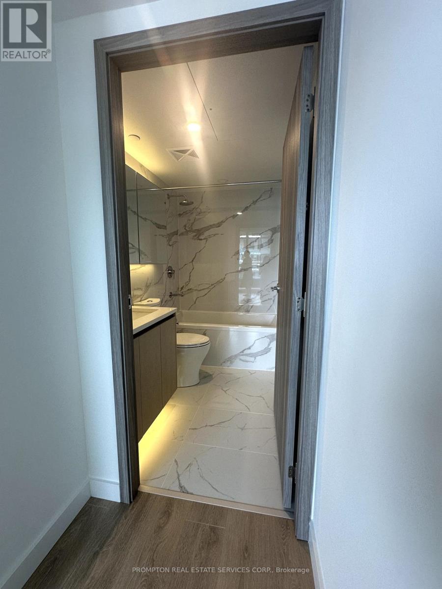 3306 - 3 Concord Cityplace Way, Toronto, Ontario  M5V 0X4 - Photo 14 - C12211426