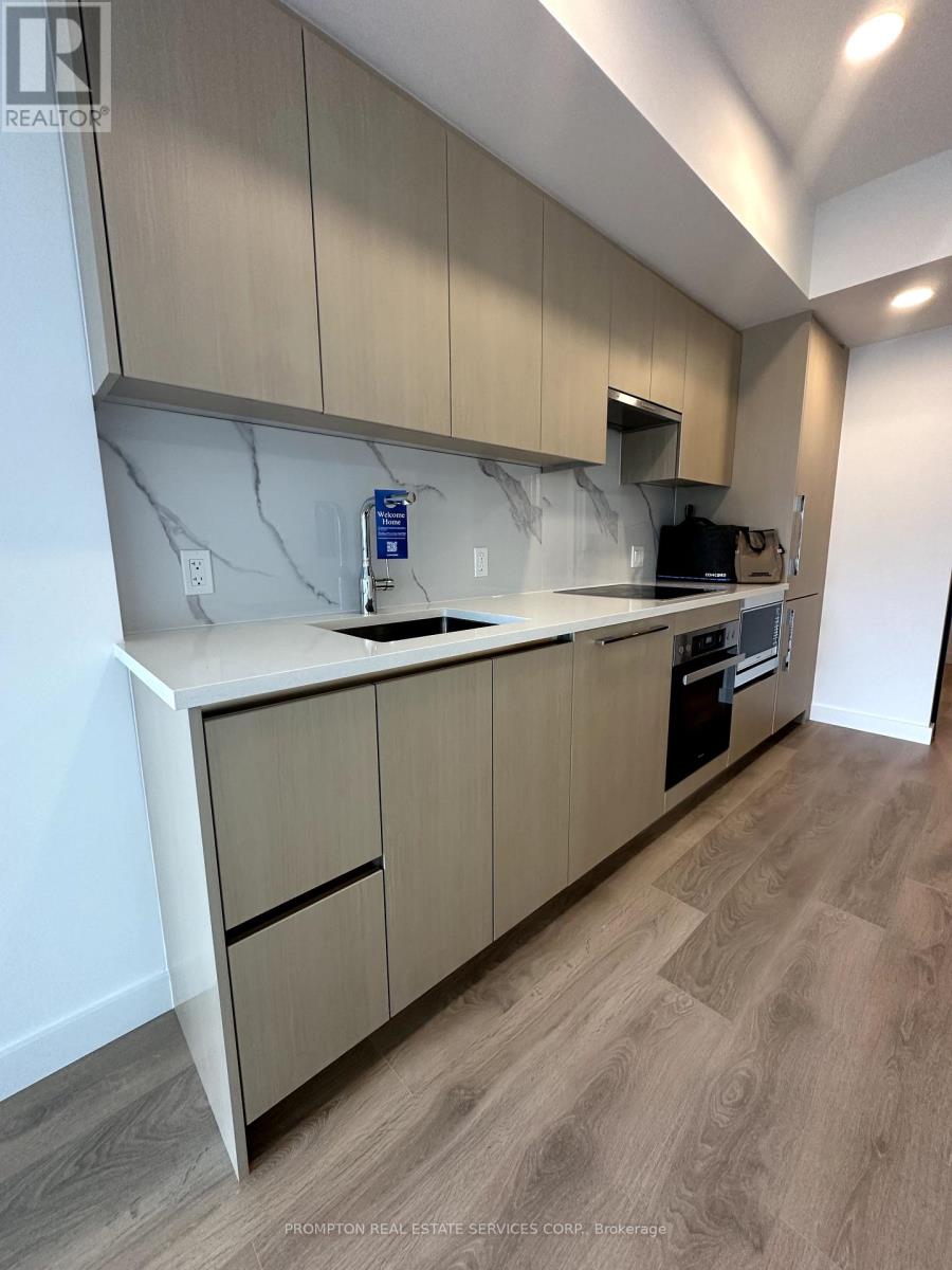 3306 - 3 Concord Cityplace Way, Toronto, Ontario  M5V 0X4 - Photo 8 - C12211426