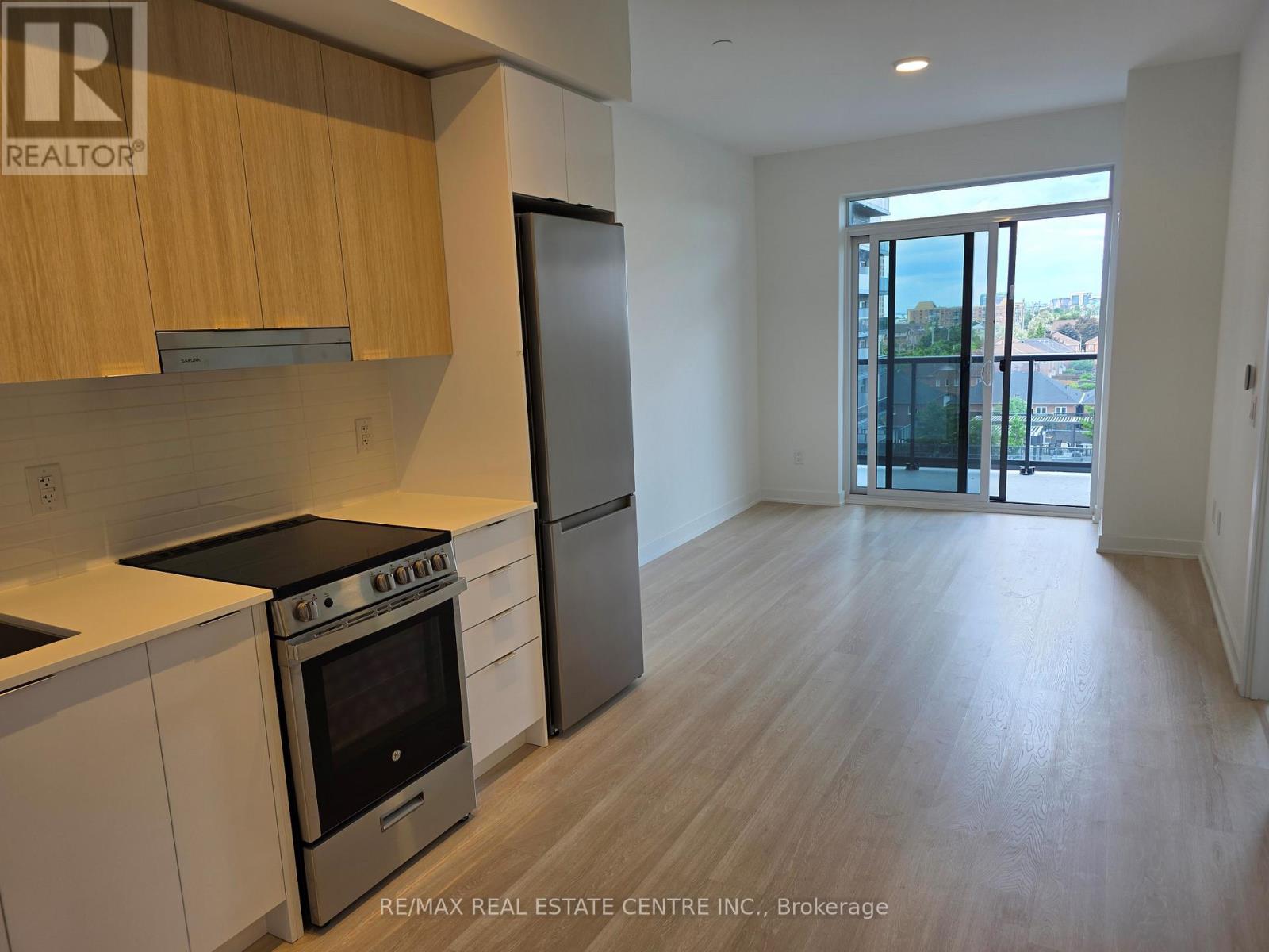 624 - 5105 Hurontario Street, Mississauga (Hurontario), Ontario  L4Z 0Z9 - Photo 2 - W12210240