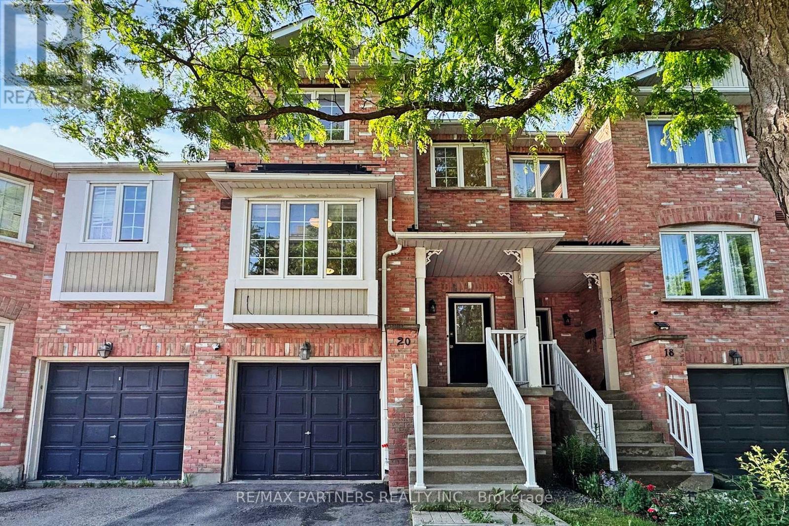 20 VANITY CRESCENT, Richmond Hill, Ontario