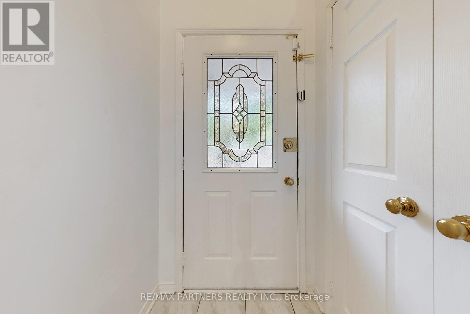 20 Vanity Crescent, Richmond Hill (Langstaff), Ontario  L4B 4E6 - Photo 17 - N12211386