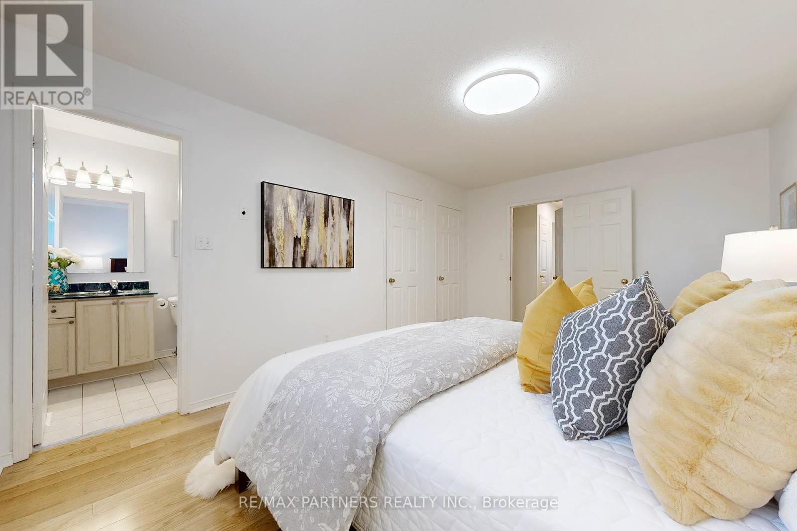 20 Vanity Crescent, Richmond Hill (Langstaff), Ontario  L4B 4E6 - Photo 23 - N12211386