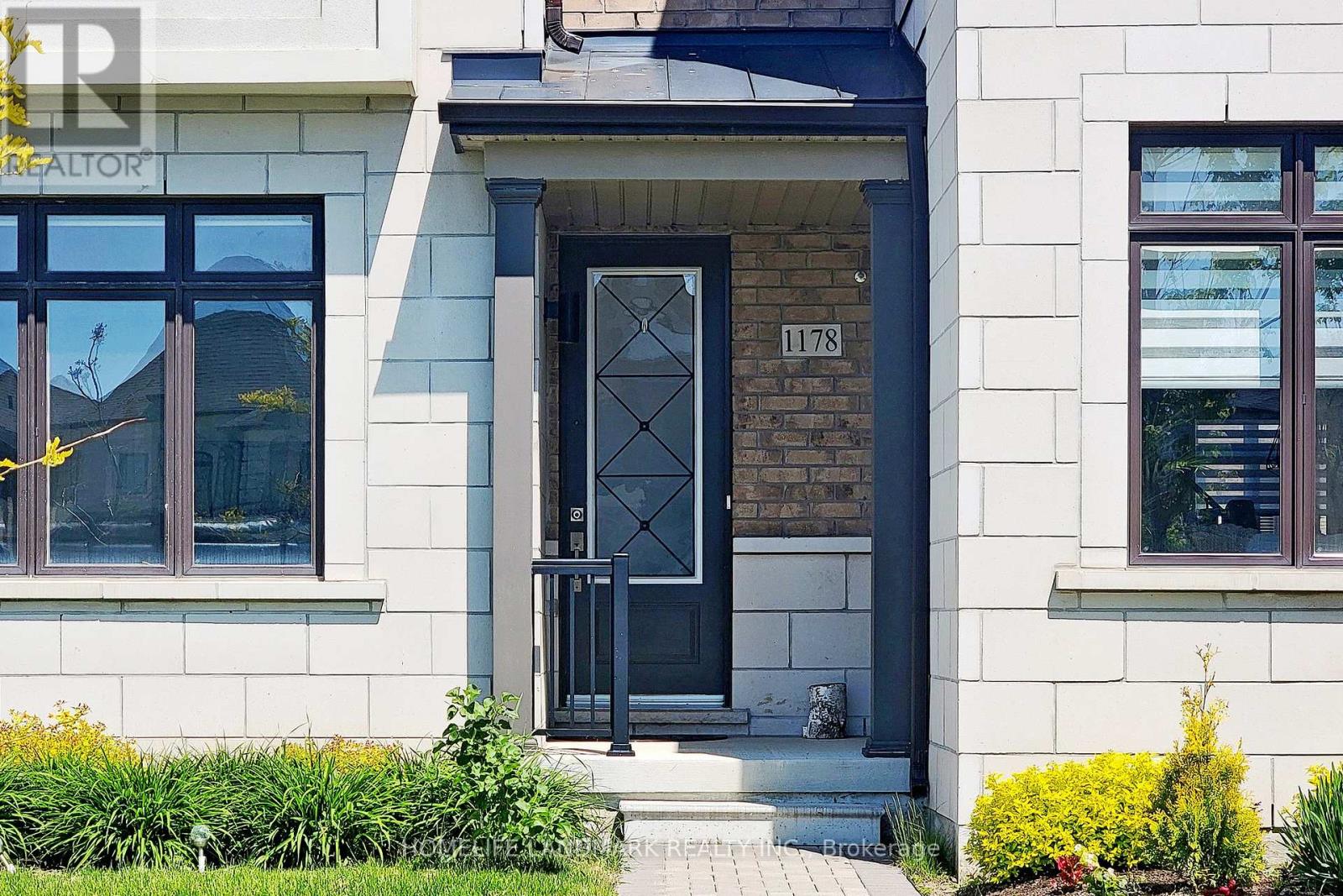 1178 WELLINGTON STREET E, aurora, Ontario