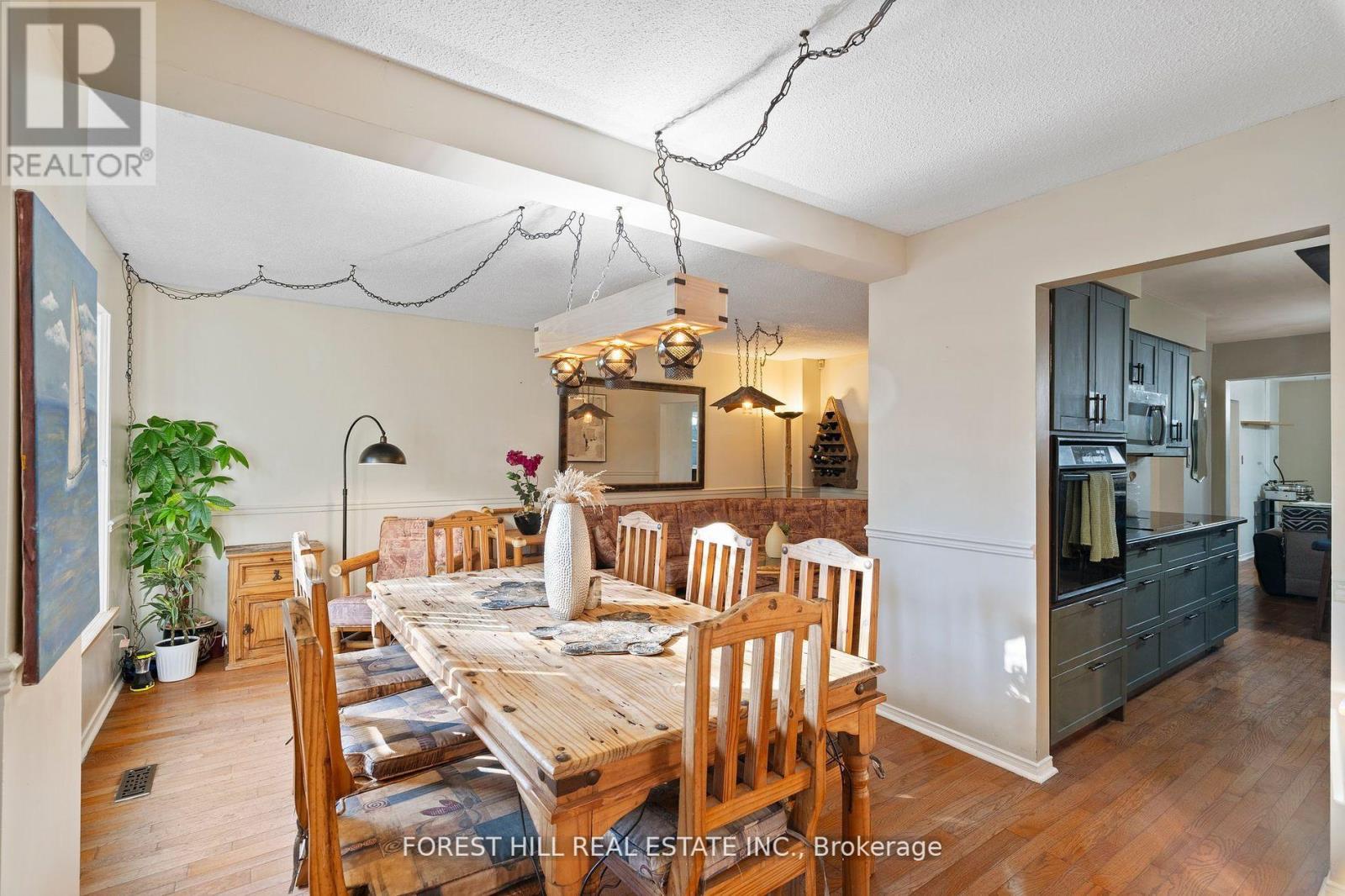 15 Miles Court, Richmond Hill, Ontario  L4C 5P7 - Photo 13 - N12211411