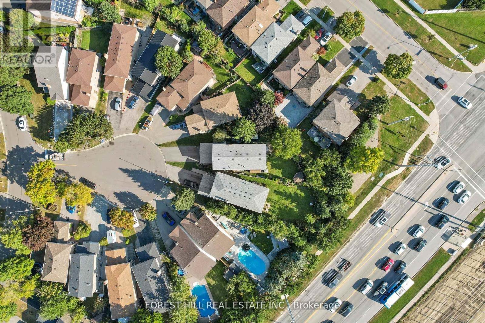 15 Miles Court, Richmond Hill, Ontario  L4C 5P7 - Photo 34 - N12211411