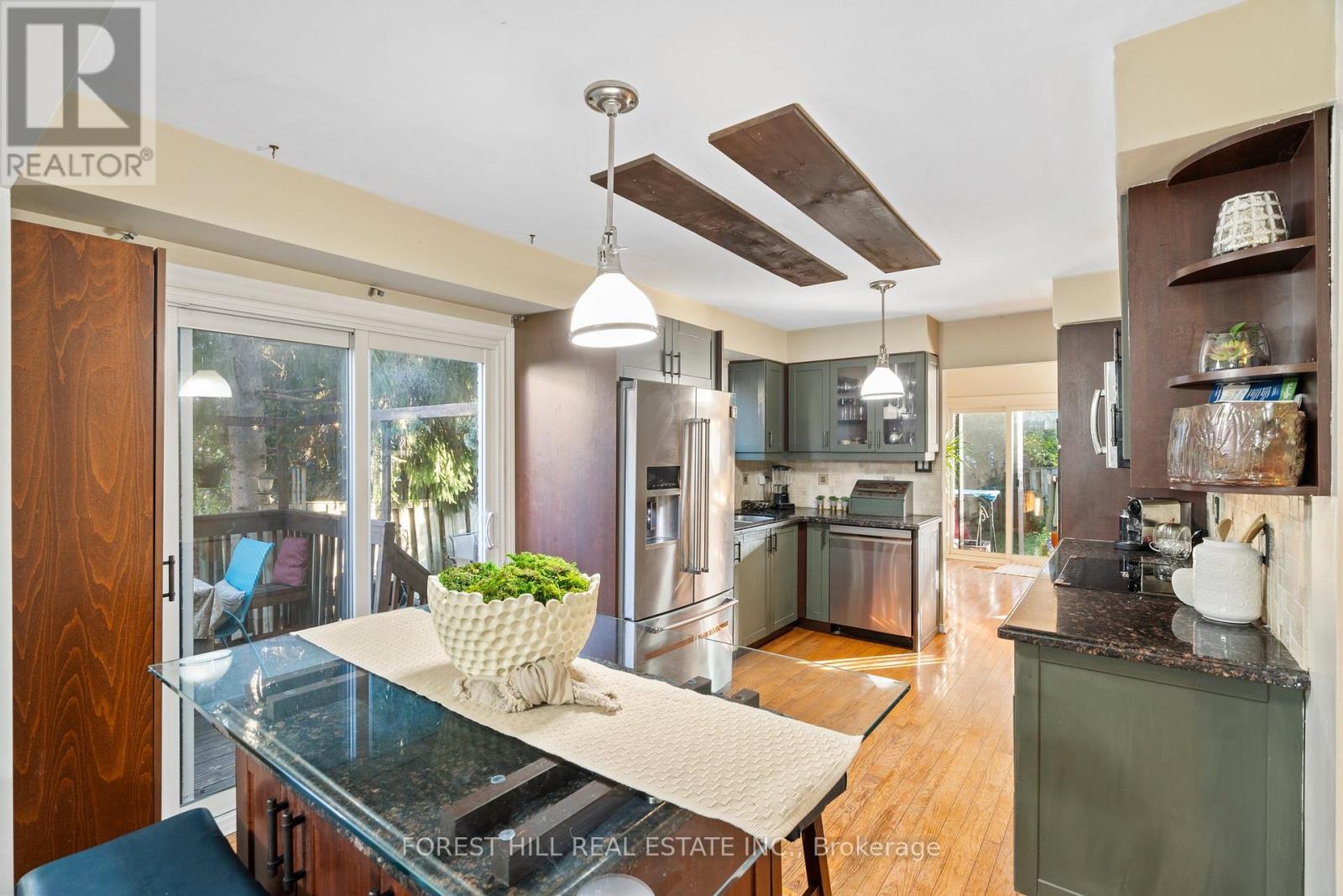 15 Miles Court, Richmond Hill, Ontario  L4C 5P7 - Photo 5 - N12211411